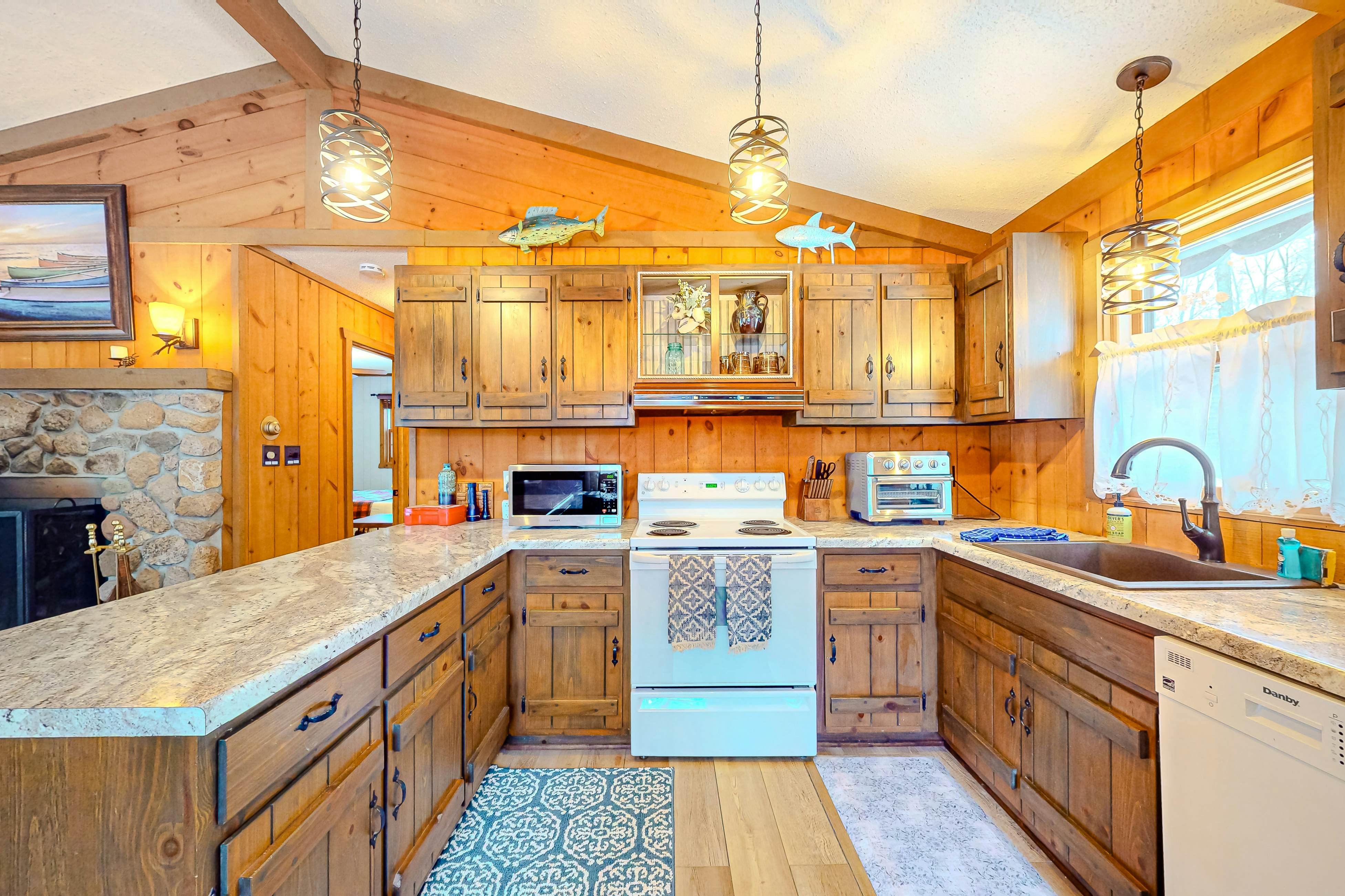 Paddle Inn on Buckskin Lake