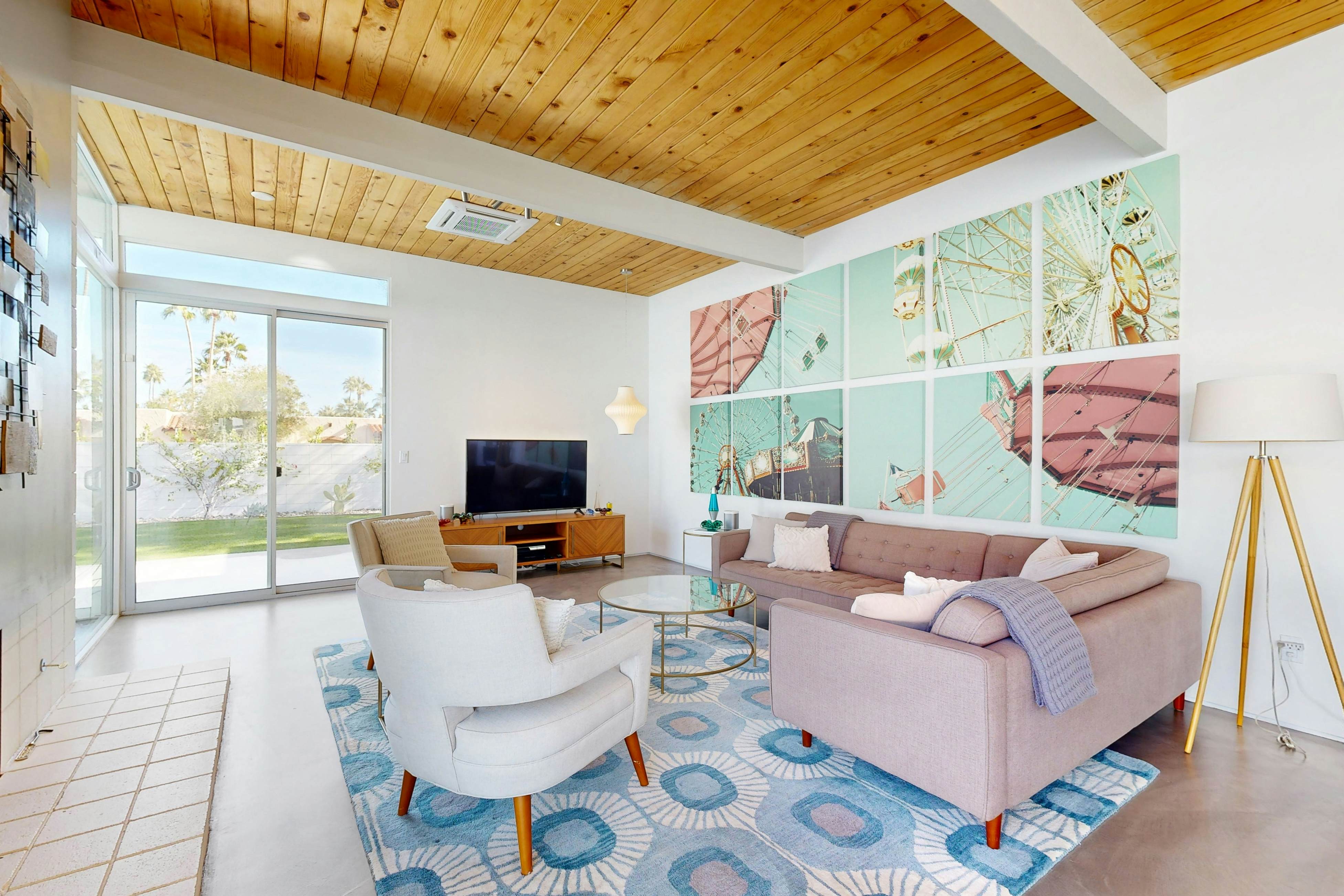 Palm Springs Regal Contemporary - 4106