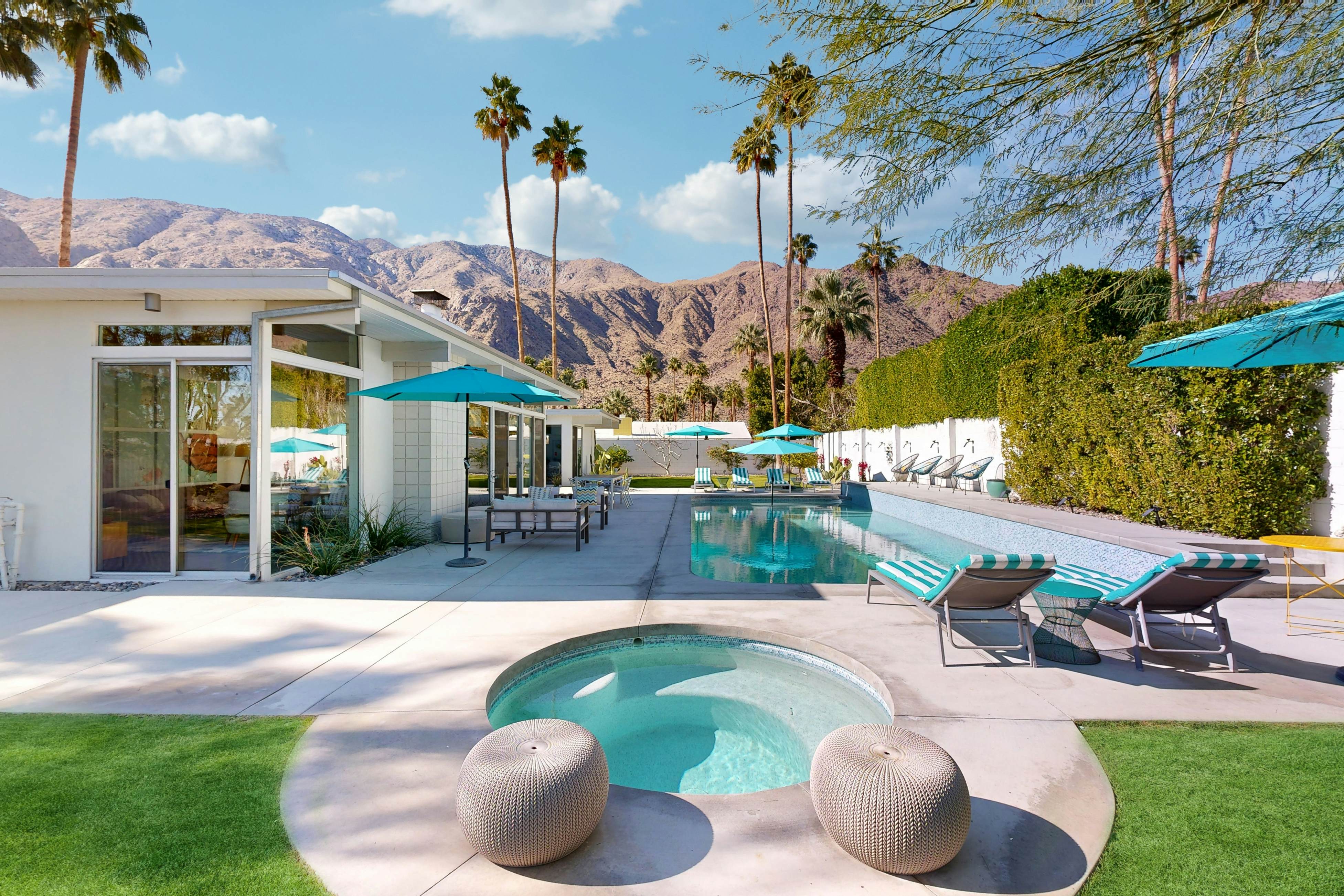 Palm Springs Regal Contemporary - 4106