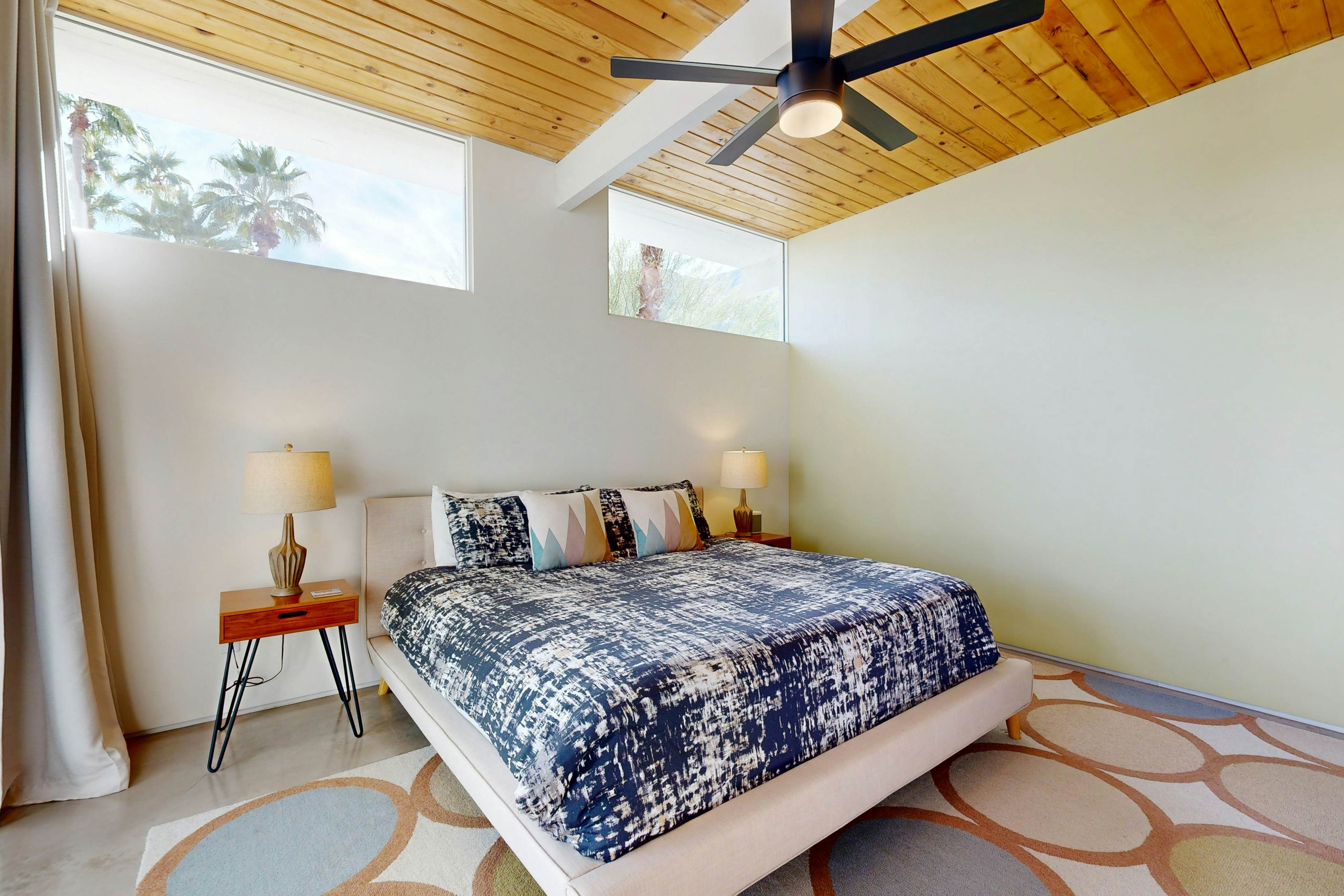 Palm Springs Regal Contemporary - 4106