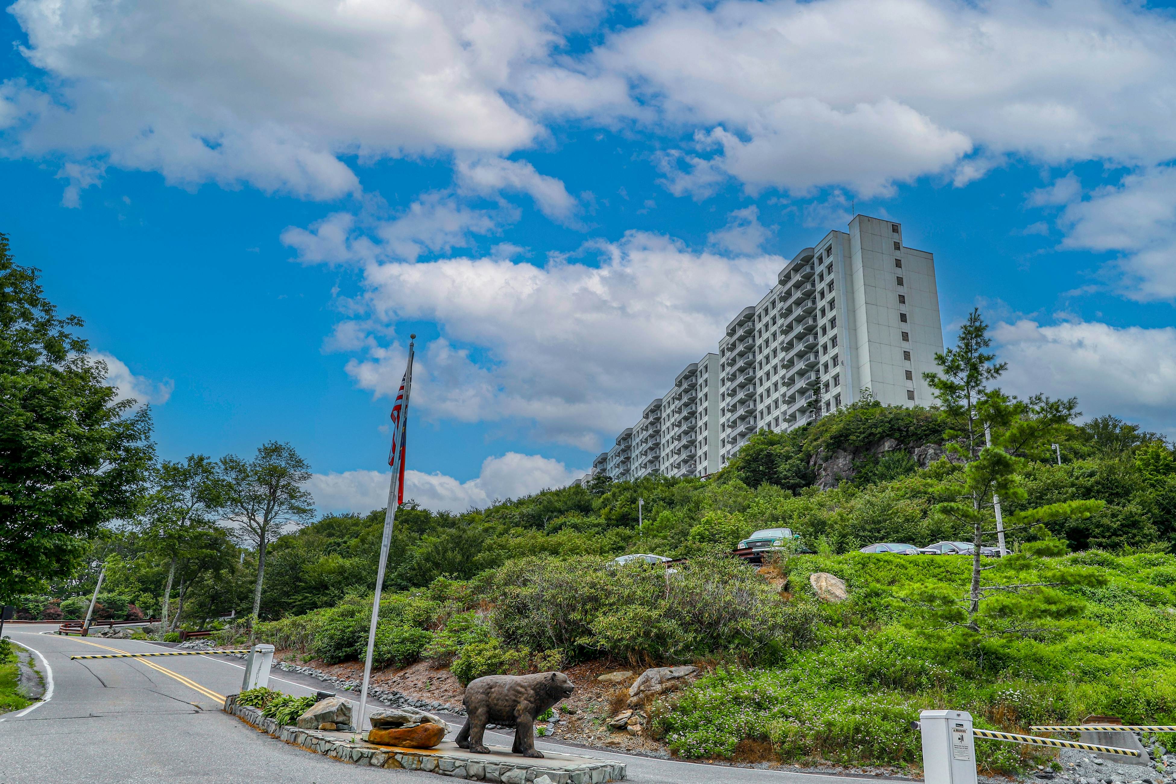 Paradise Peak Retreat