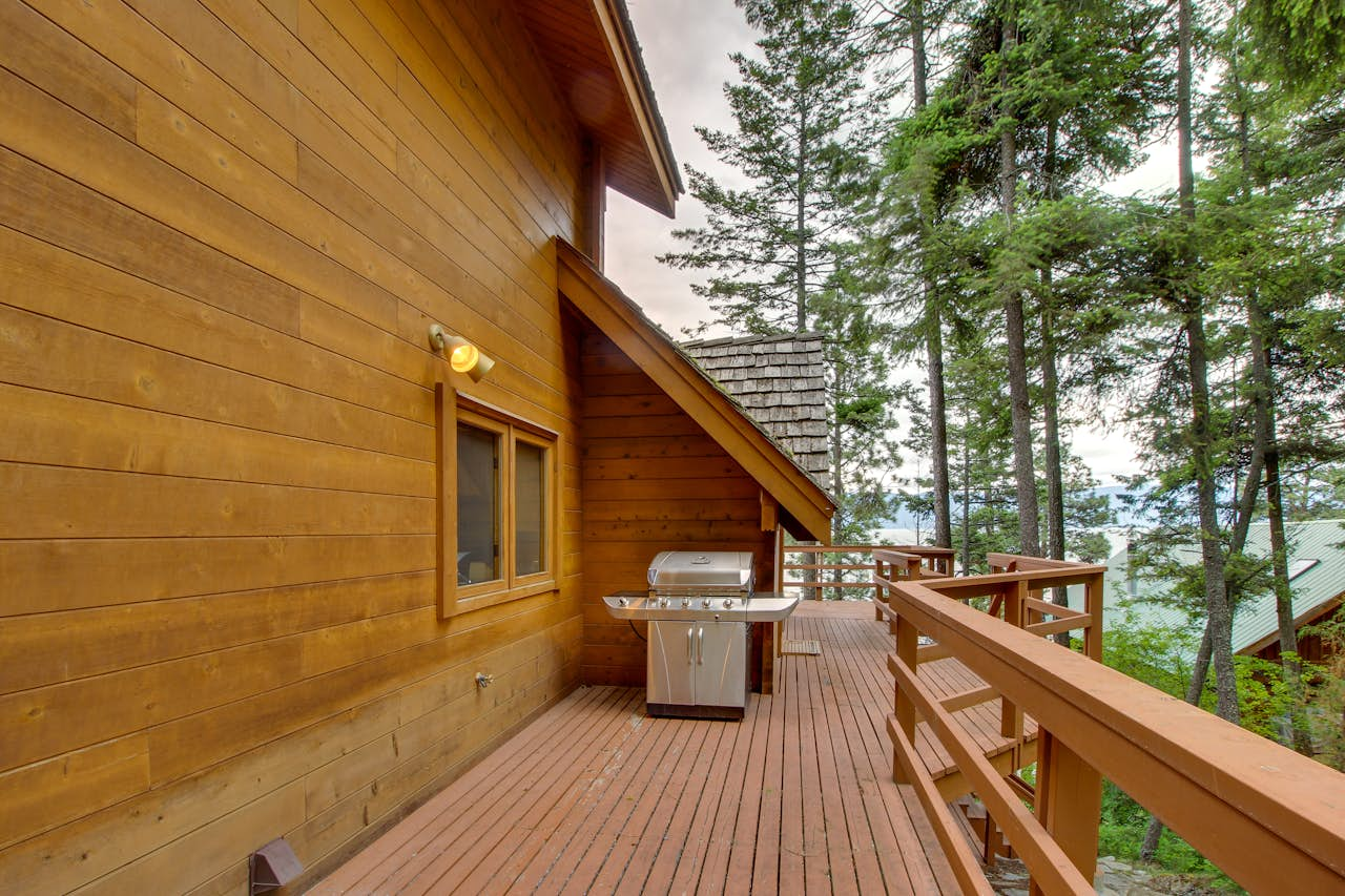 North Bay Cabin | 2 BD Vacation Rental in Lakeside, MT ...