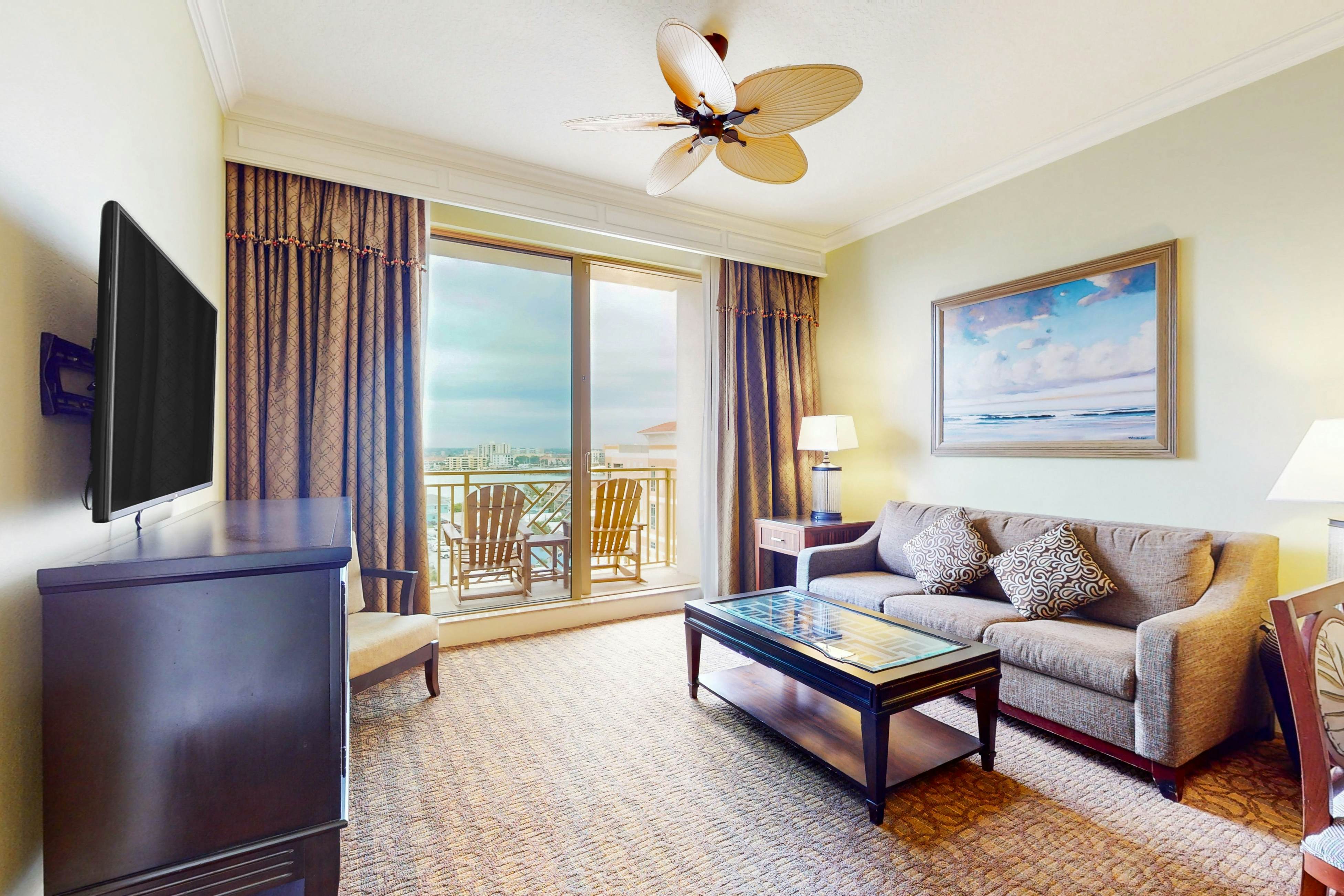 Sandpearl 757 / King Suite / Standard View