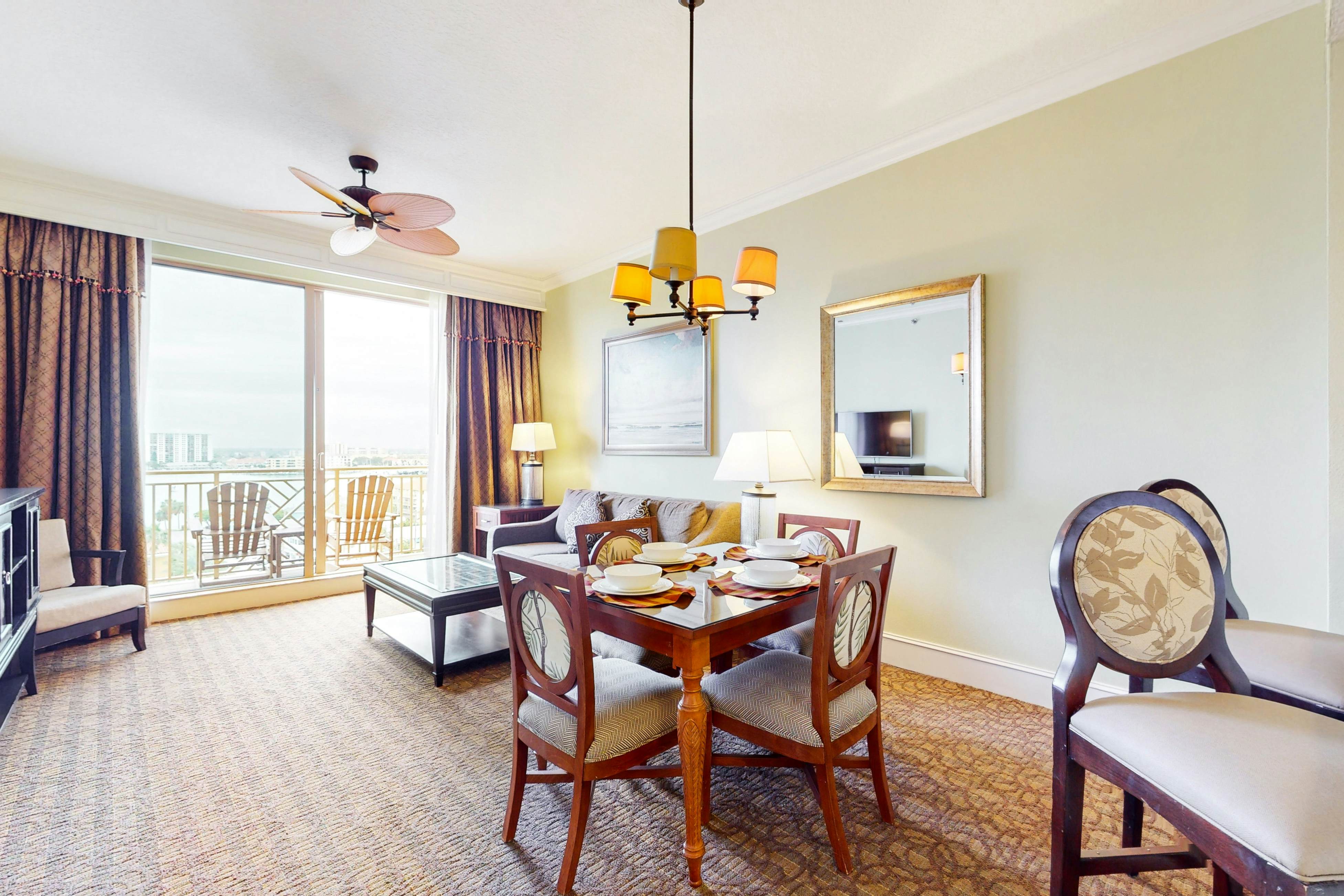 Sandpearl 757 / King Suite / Standard View