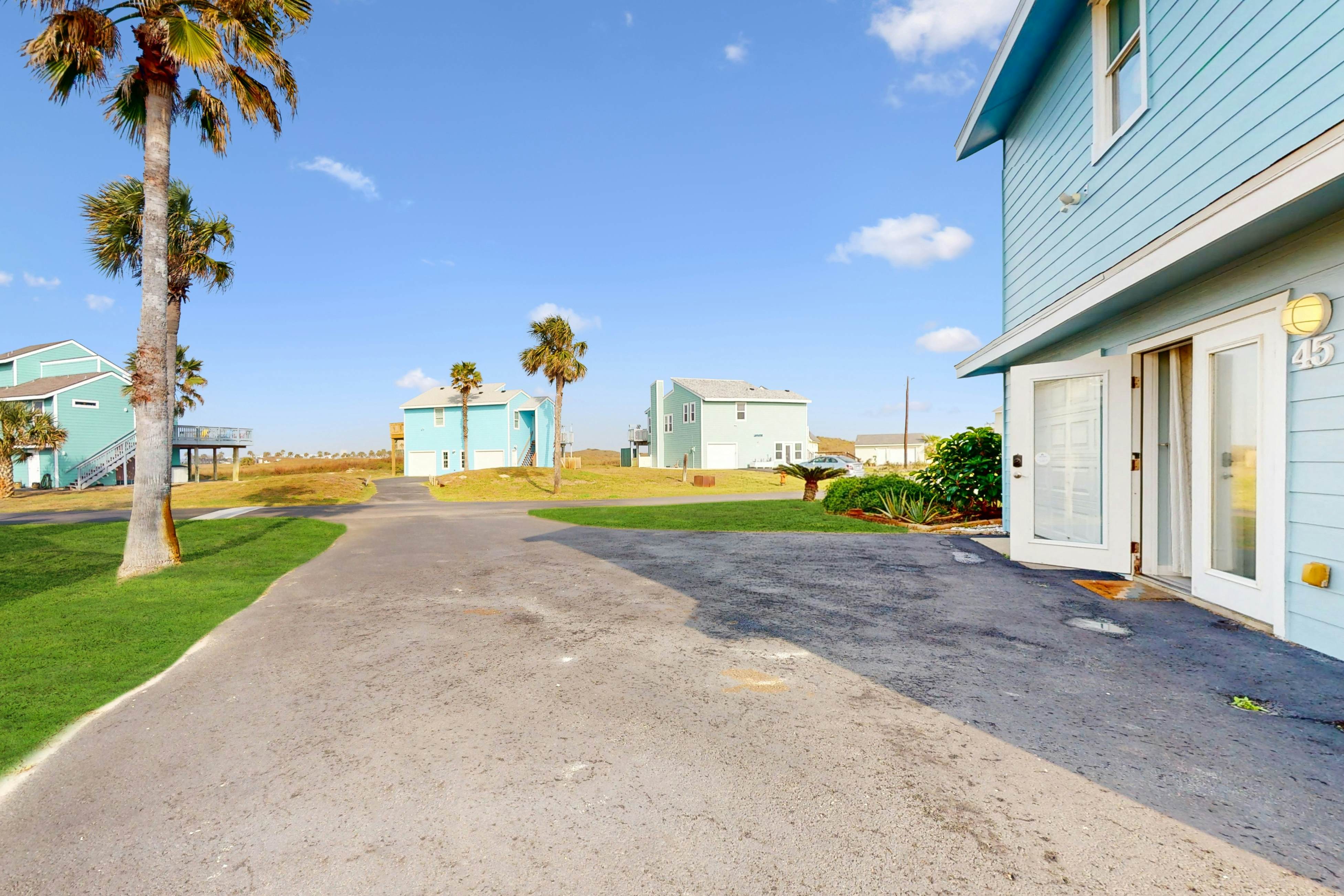 Lost Colony Seahorse Villa