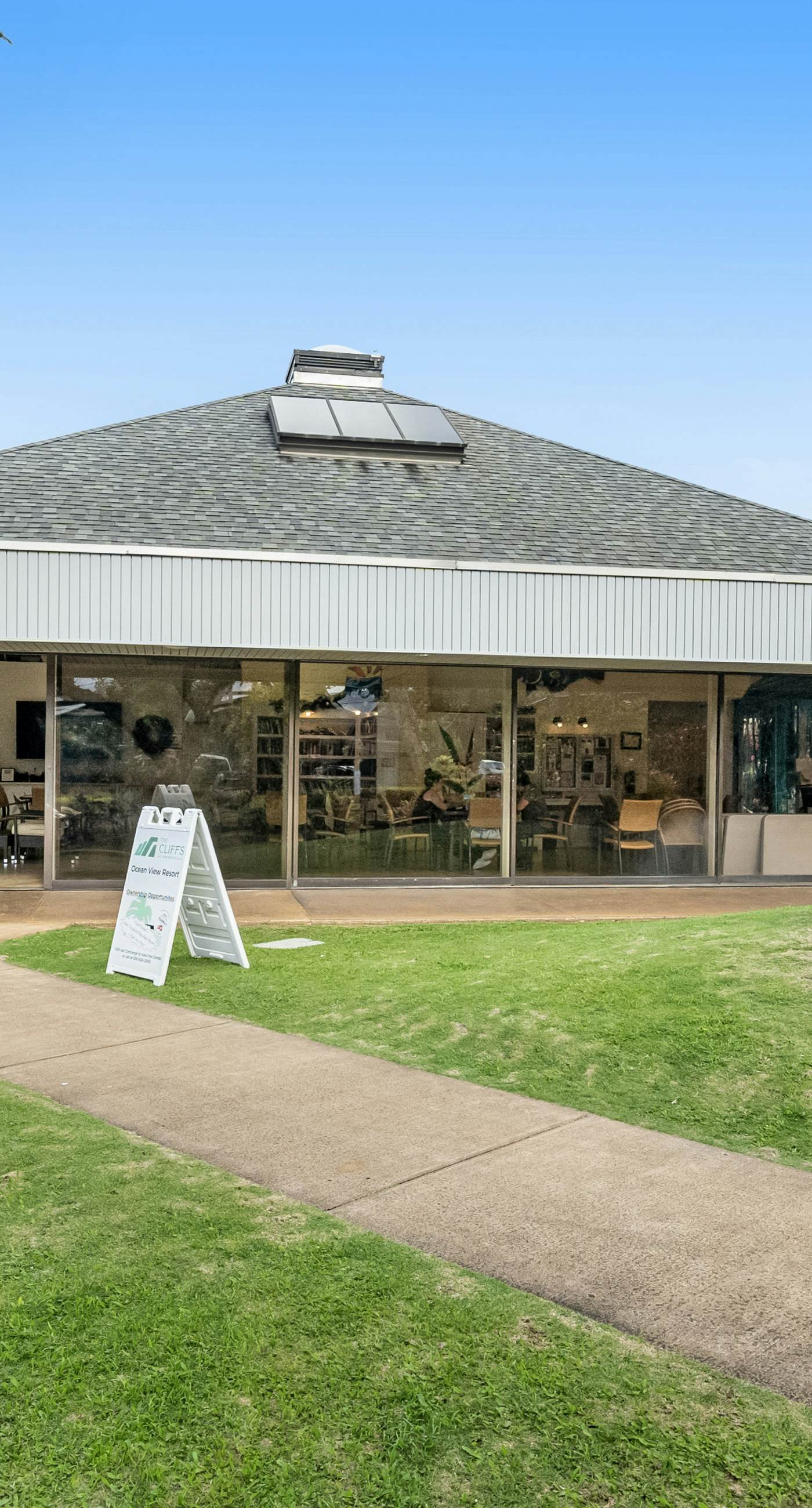 Sunrise Hale at the Cliffs