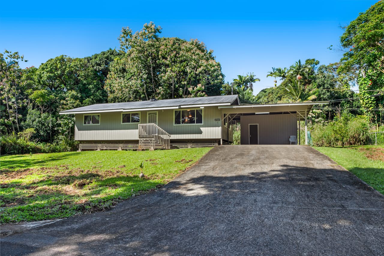 Big Island Hilo Hawaii 3 BD Papaikou, HI Vacation Rental Vacasa