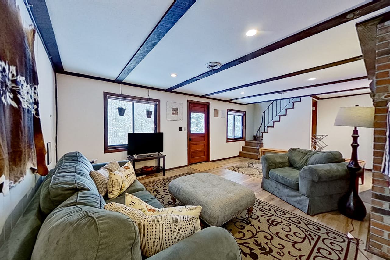 The Pink Door Cabin 3 BD Gilford, NH Vacation Rental Vacasa