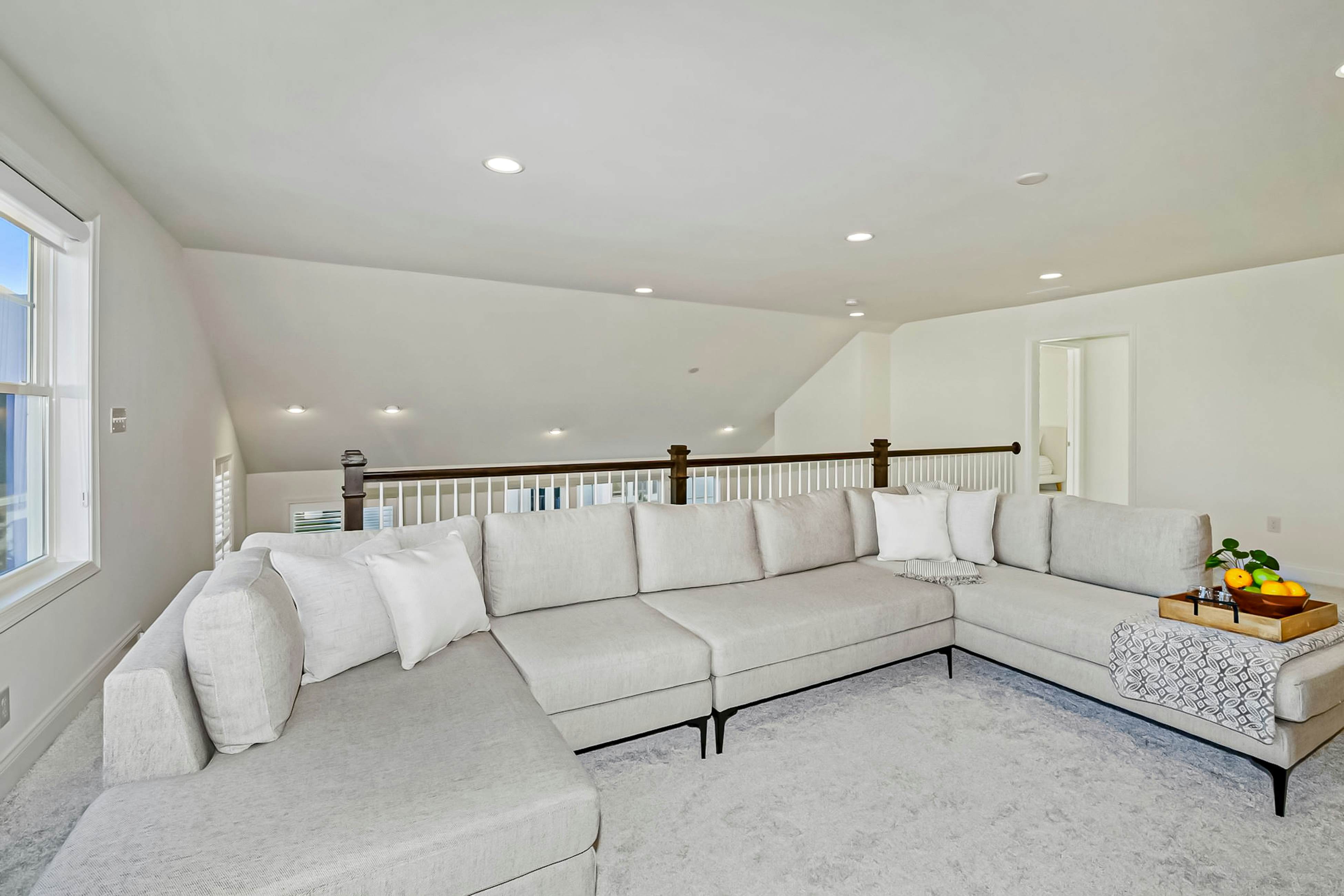 The Peninsula - 24647 Navigators Walk