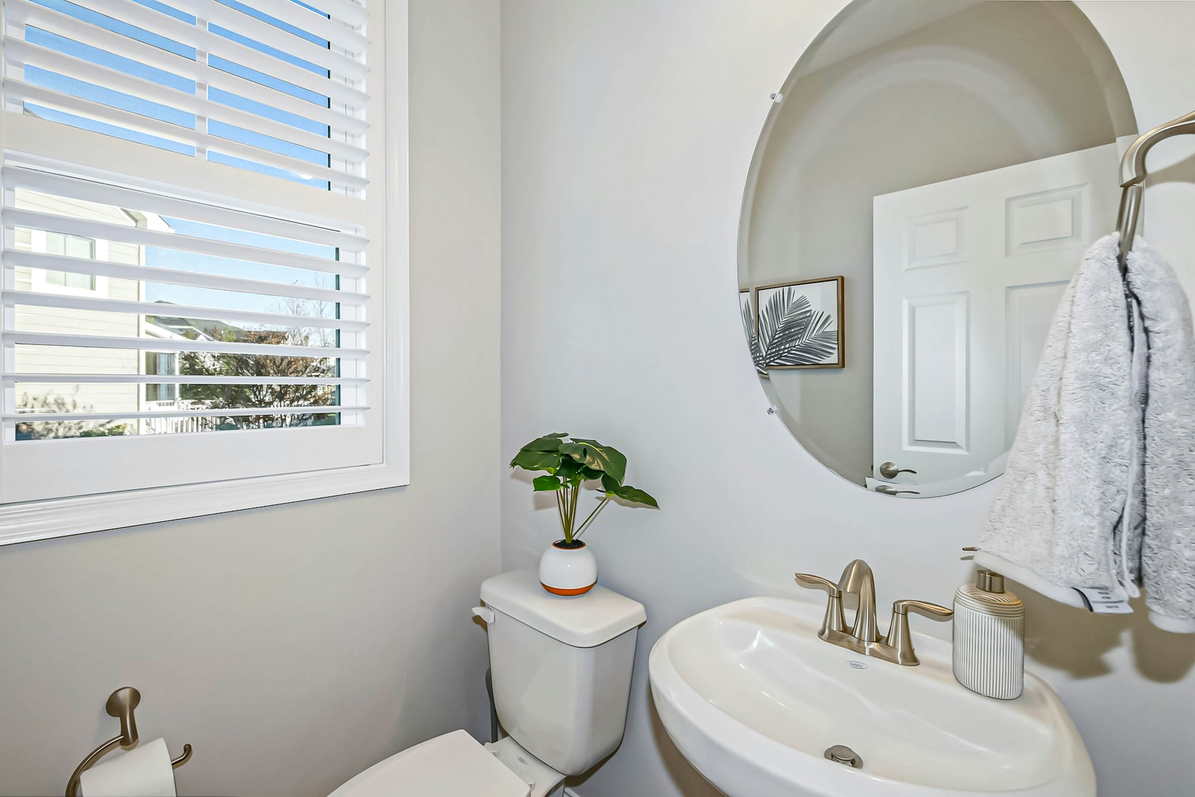 The Peninsula - 24647 Navigators Walk