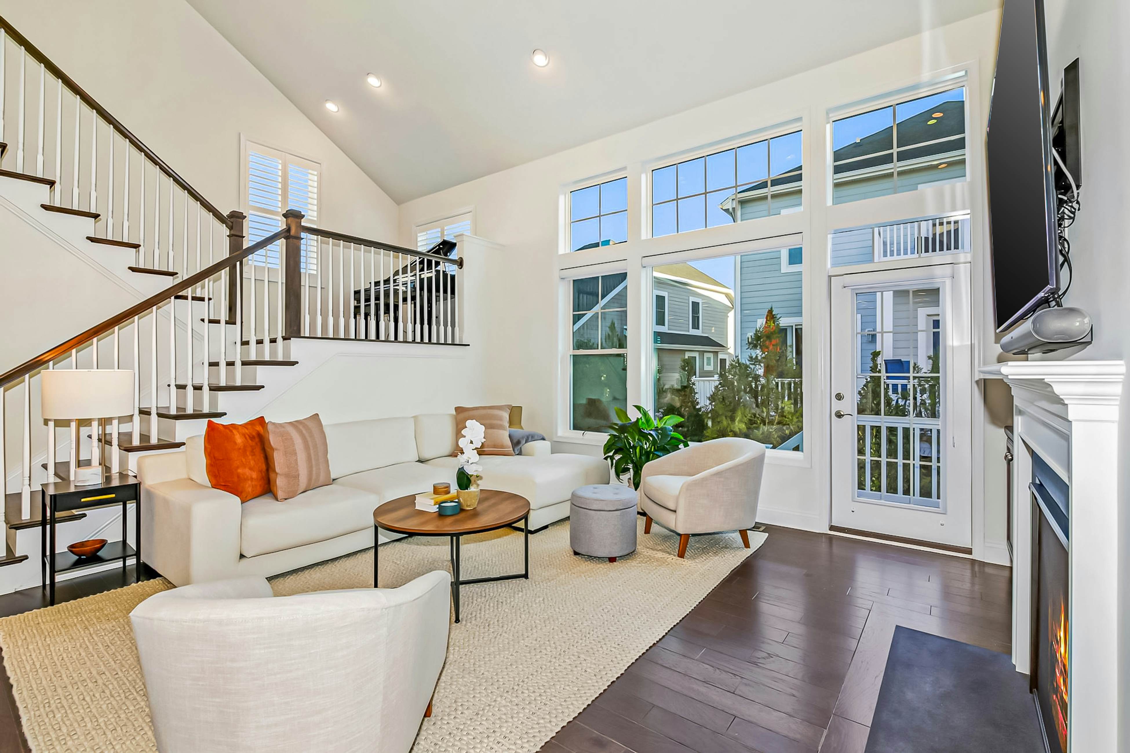 The Peninsula - 24647 Navigators Walk