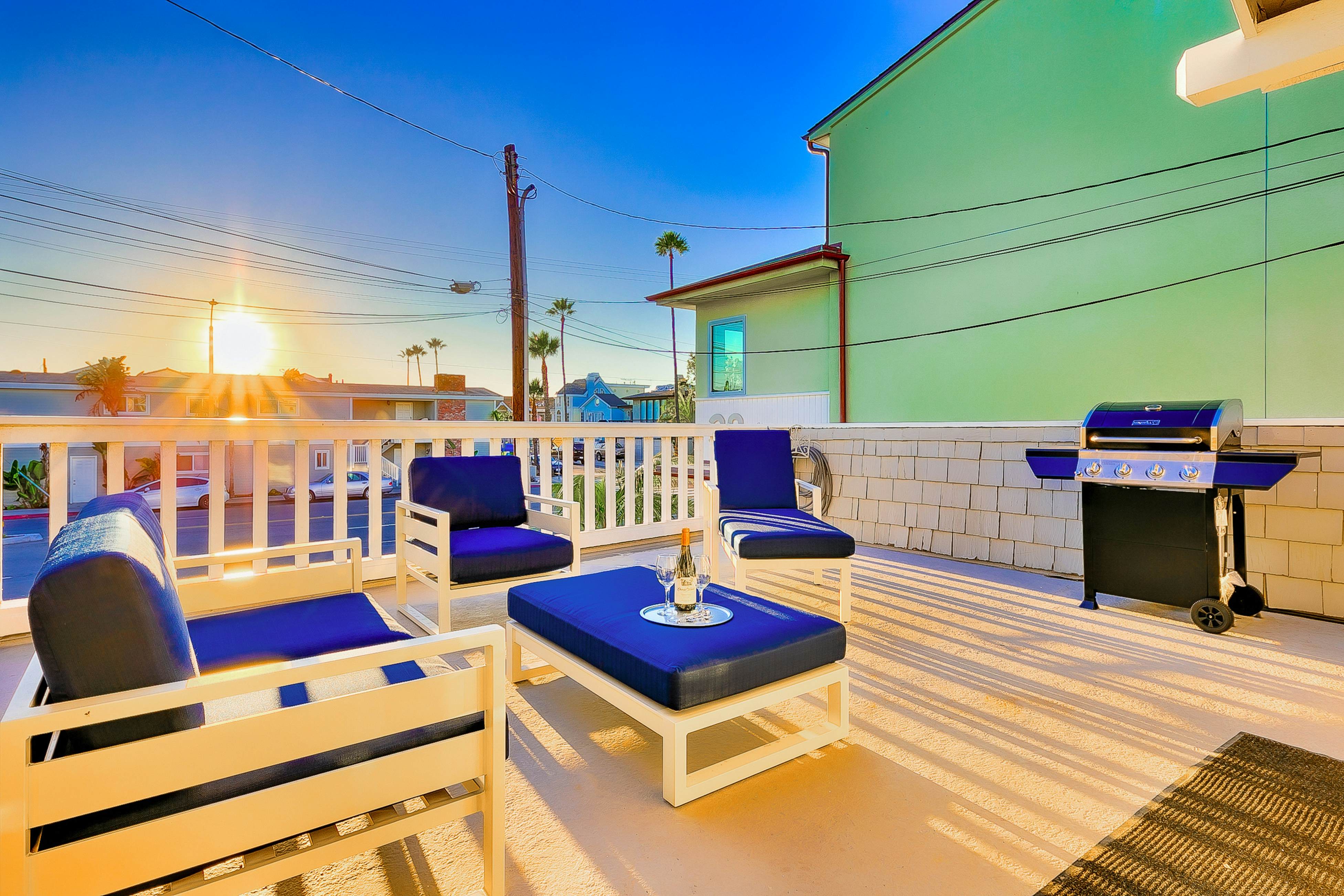 Perfect Newport Beach Location With Balcony Spa II