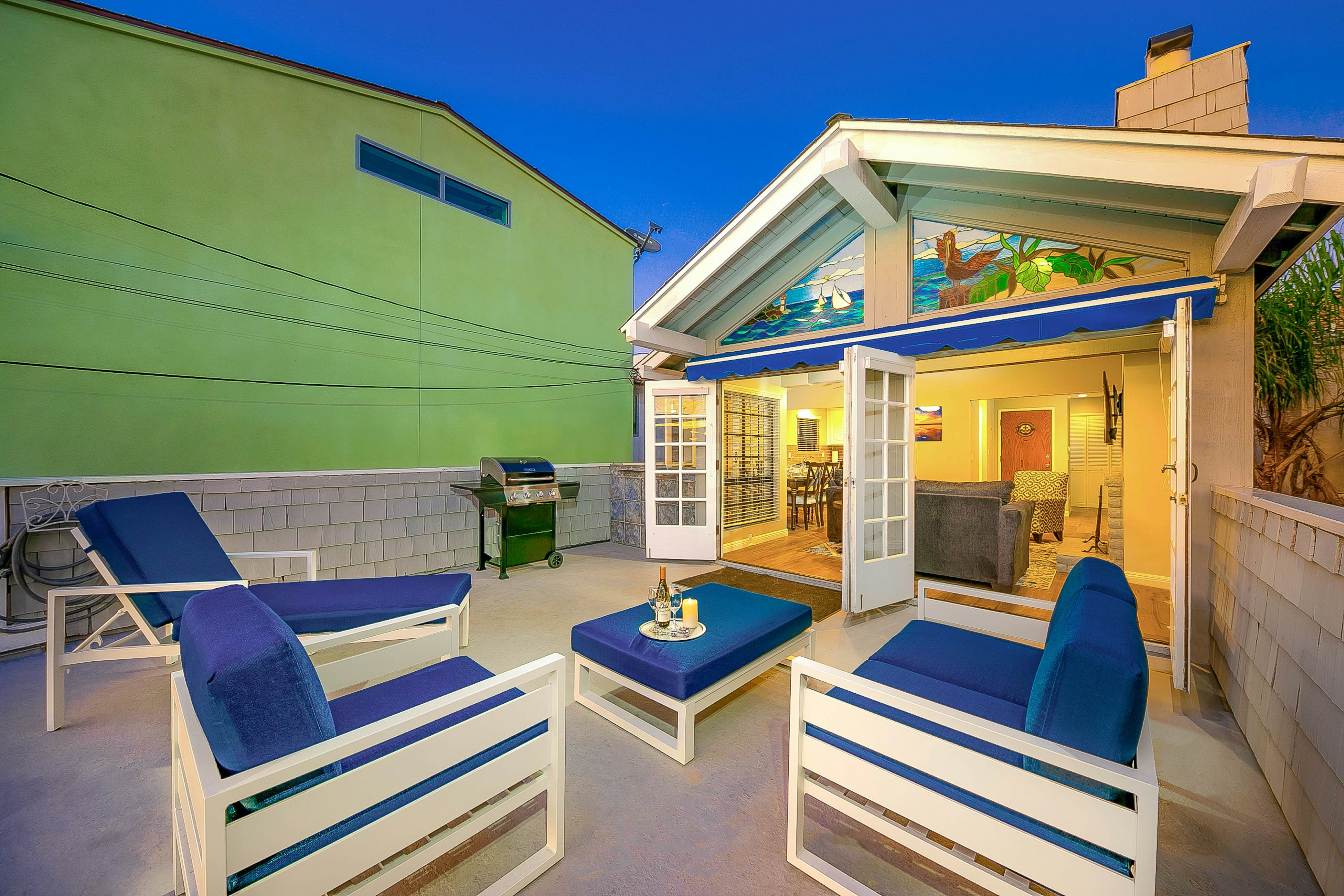 Perfect Newport Beach Location With Balcony Spa II