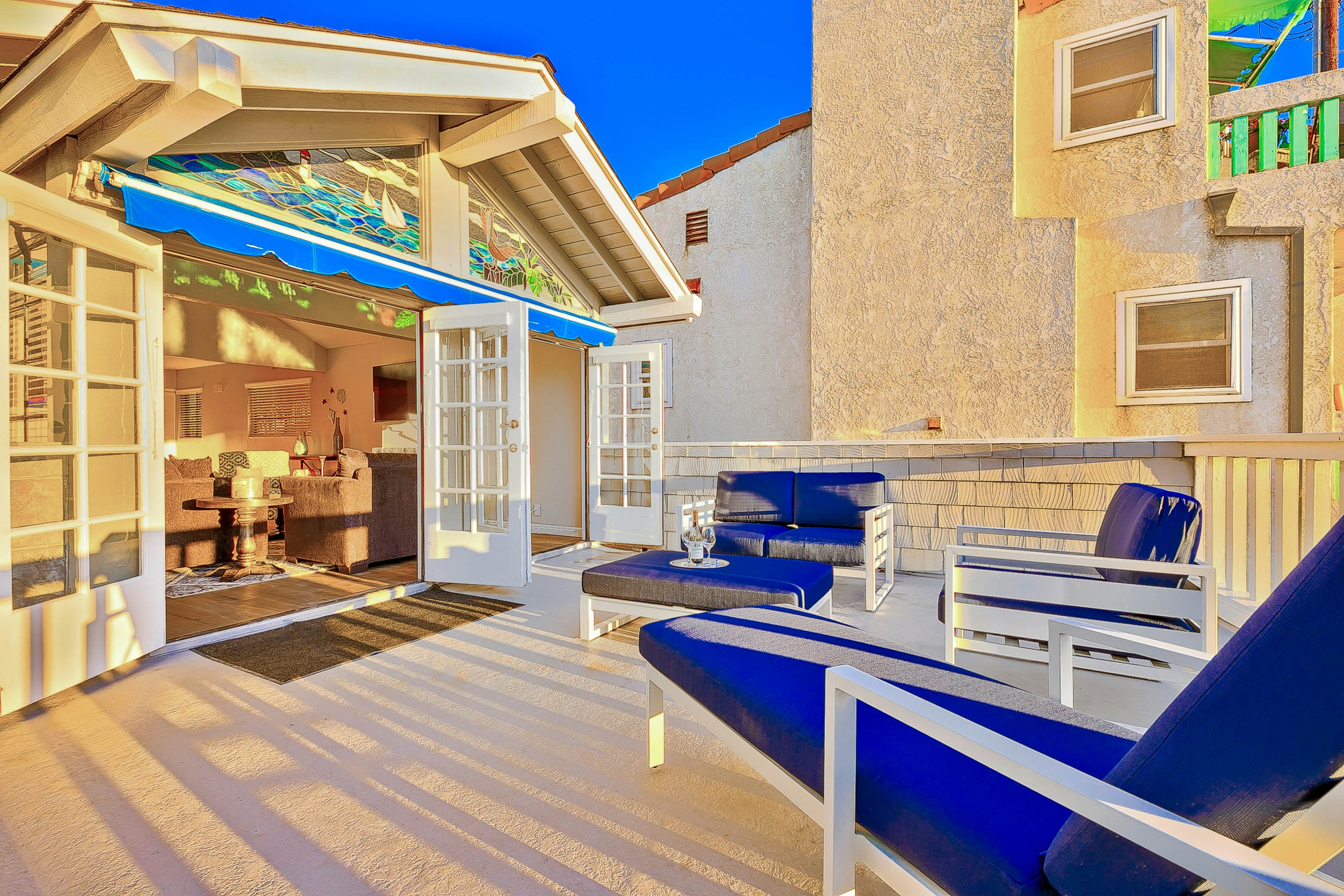 Perfect Newport Beach Location With Balcony Spa II