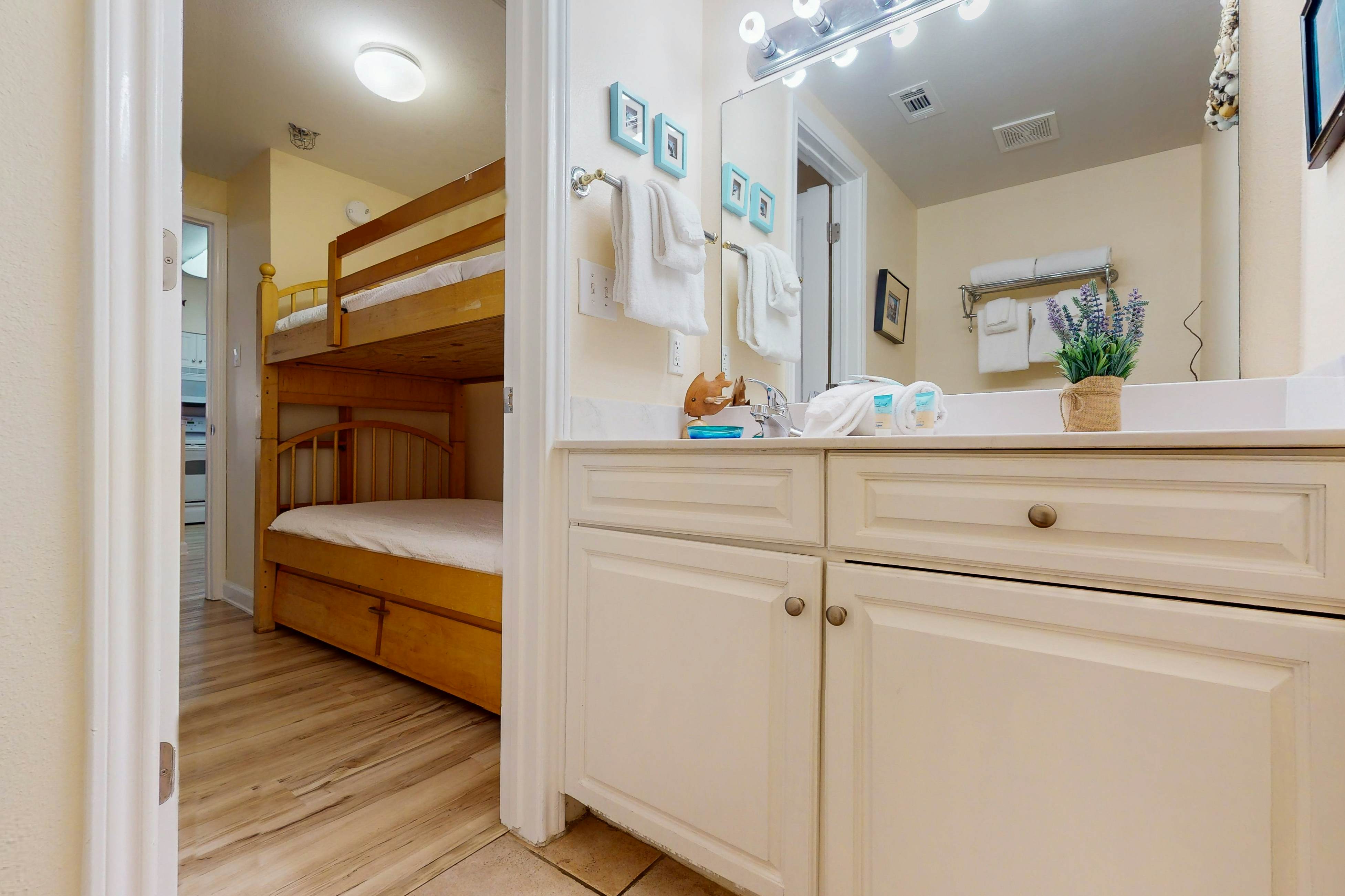 Shores of Panama 1318