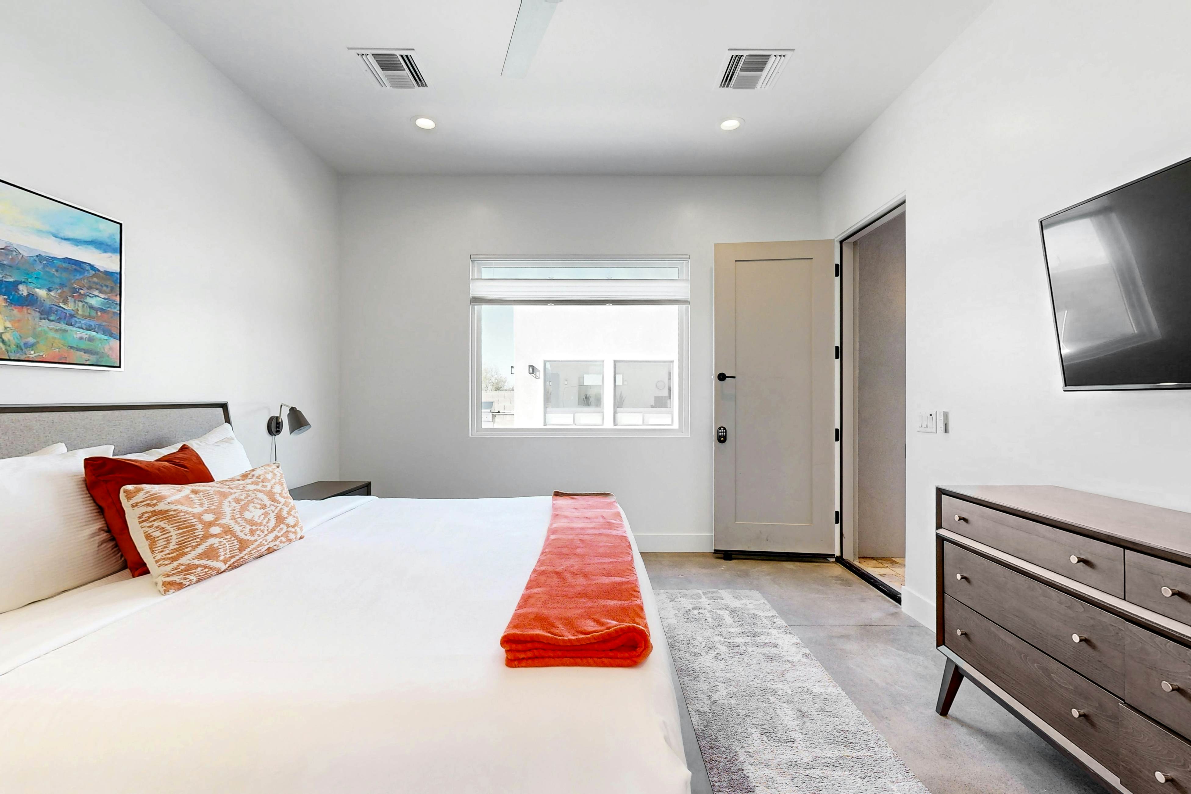 Sonoran Sunsets, a 3-Suite Retreat