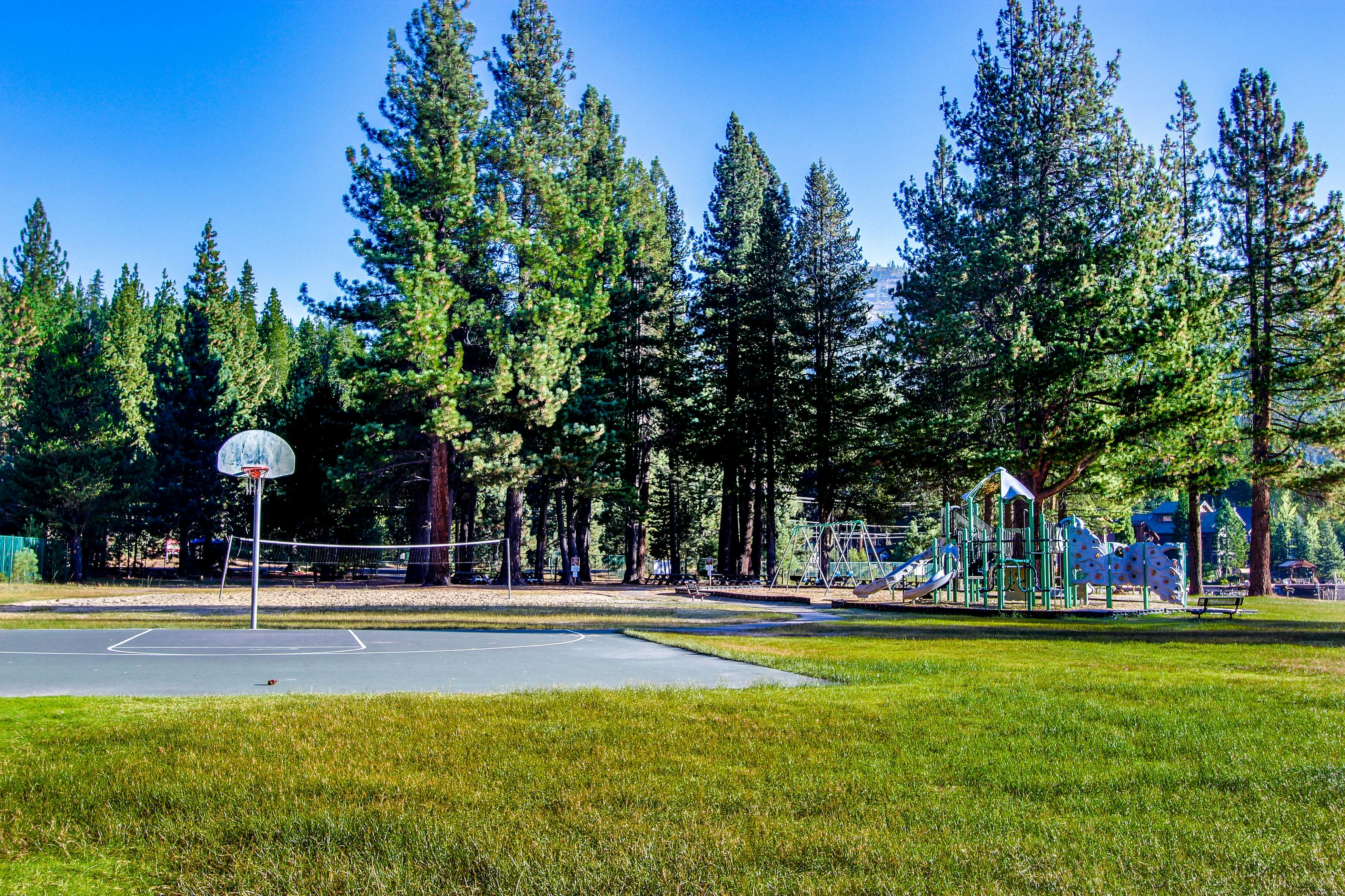 Donner Lakefront Retreat