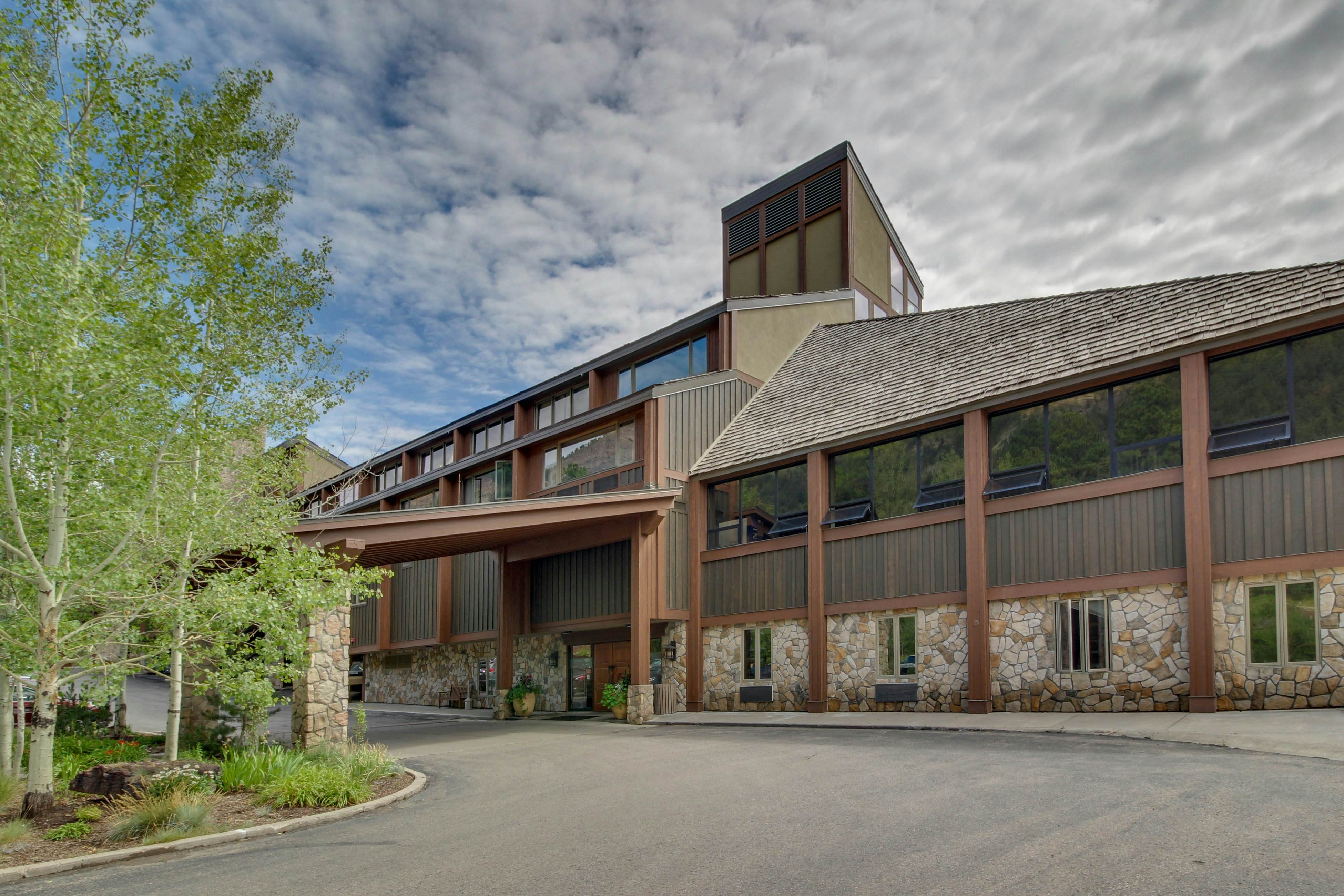 The Lodge at Tamarron #425