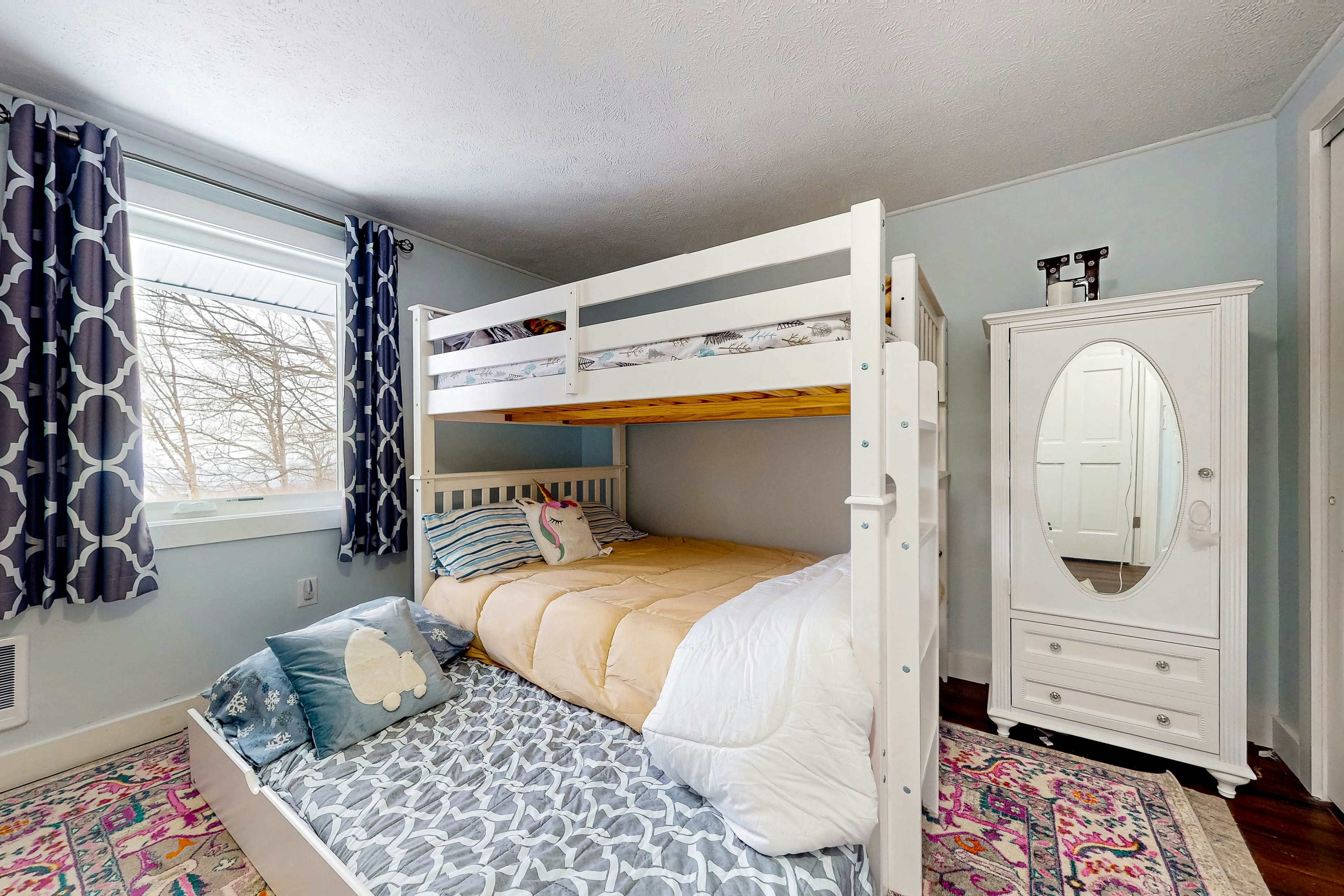 Trailhead Resting Spot