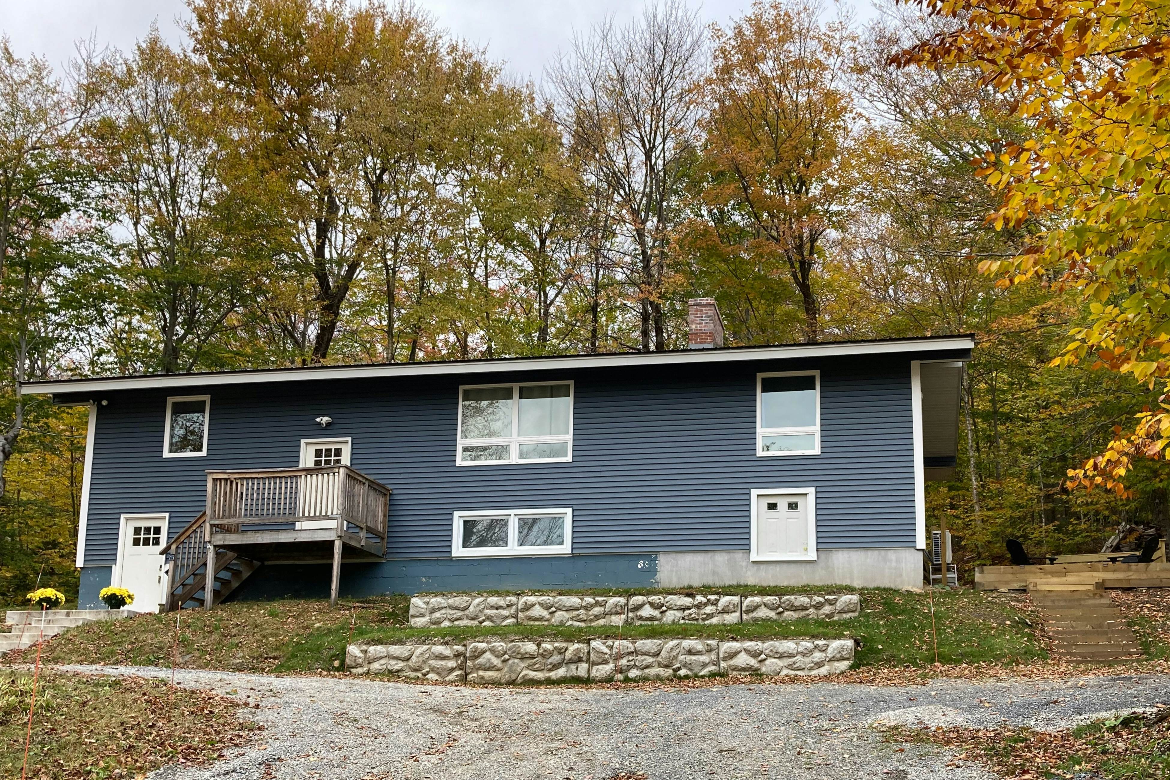 Trailhead Resting Spot