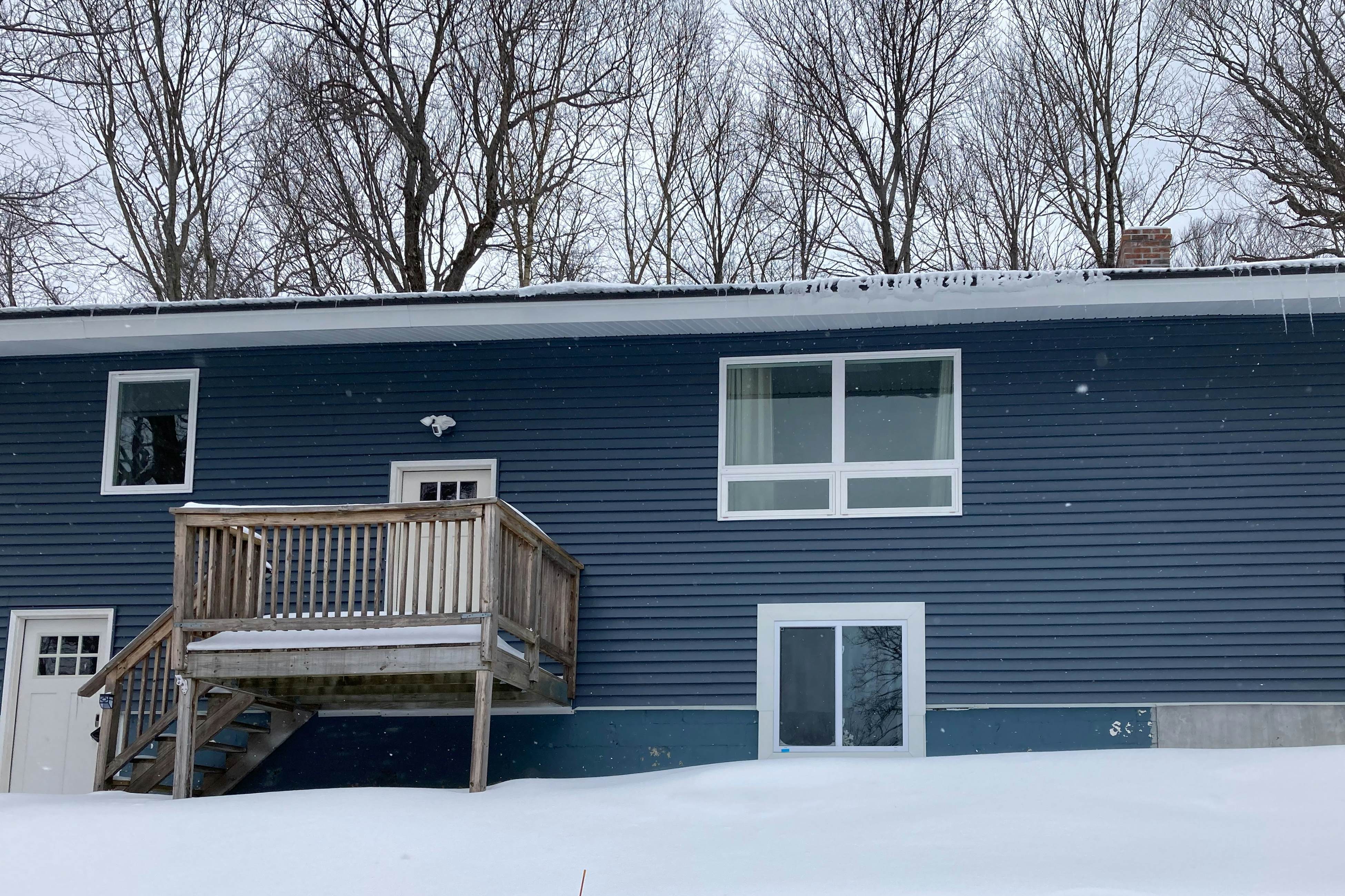 Trailhead Resting Spot