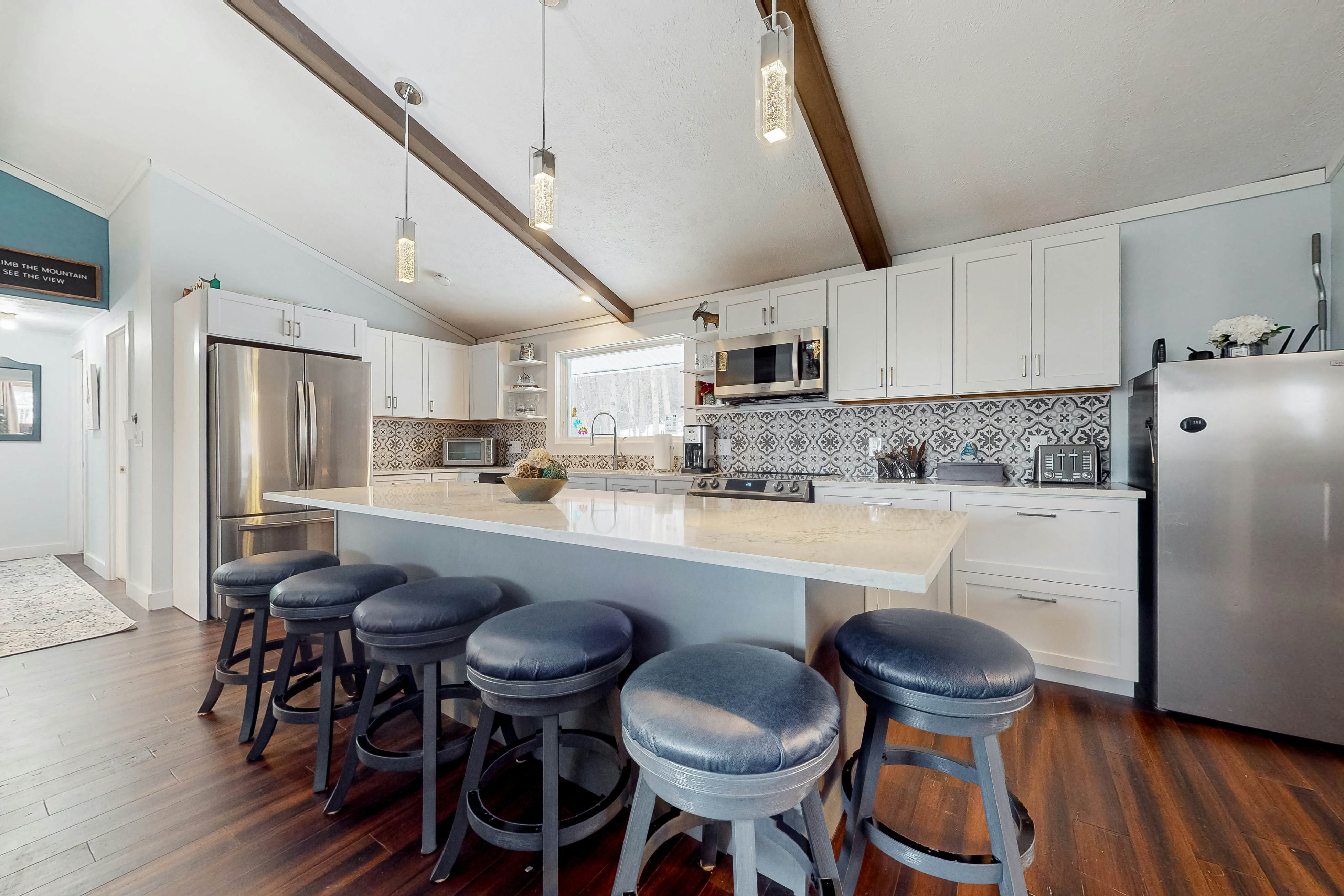 Trailhead Resting Spot