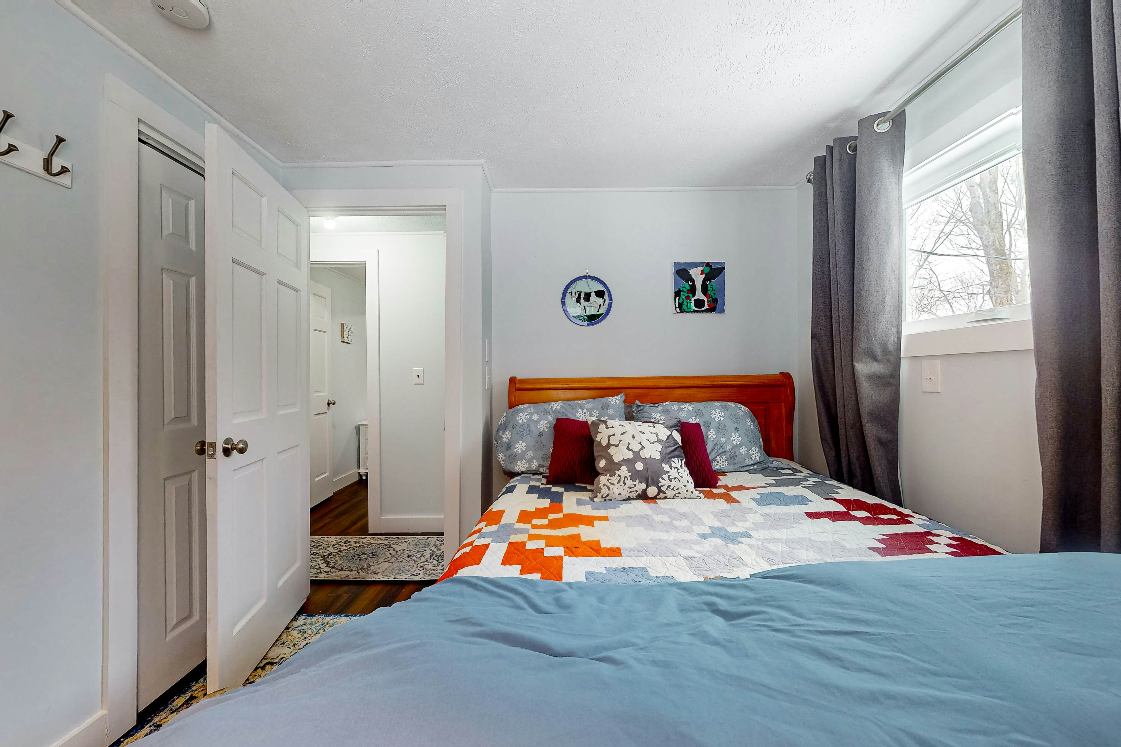 Trailhead Resting Spot