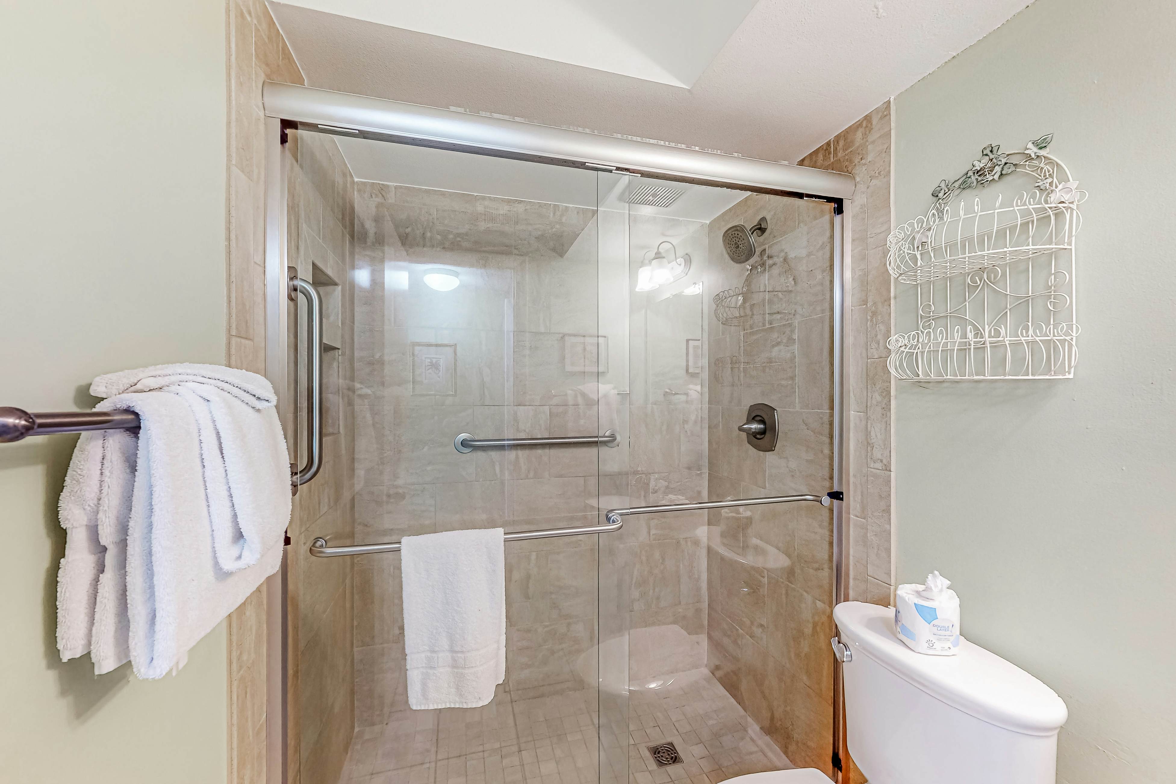 Driftwood Towers #5B