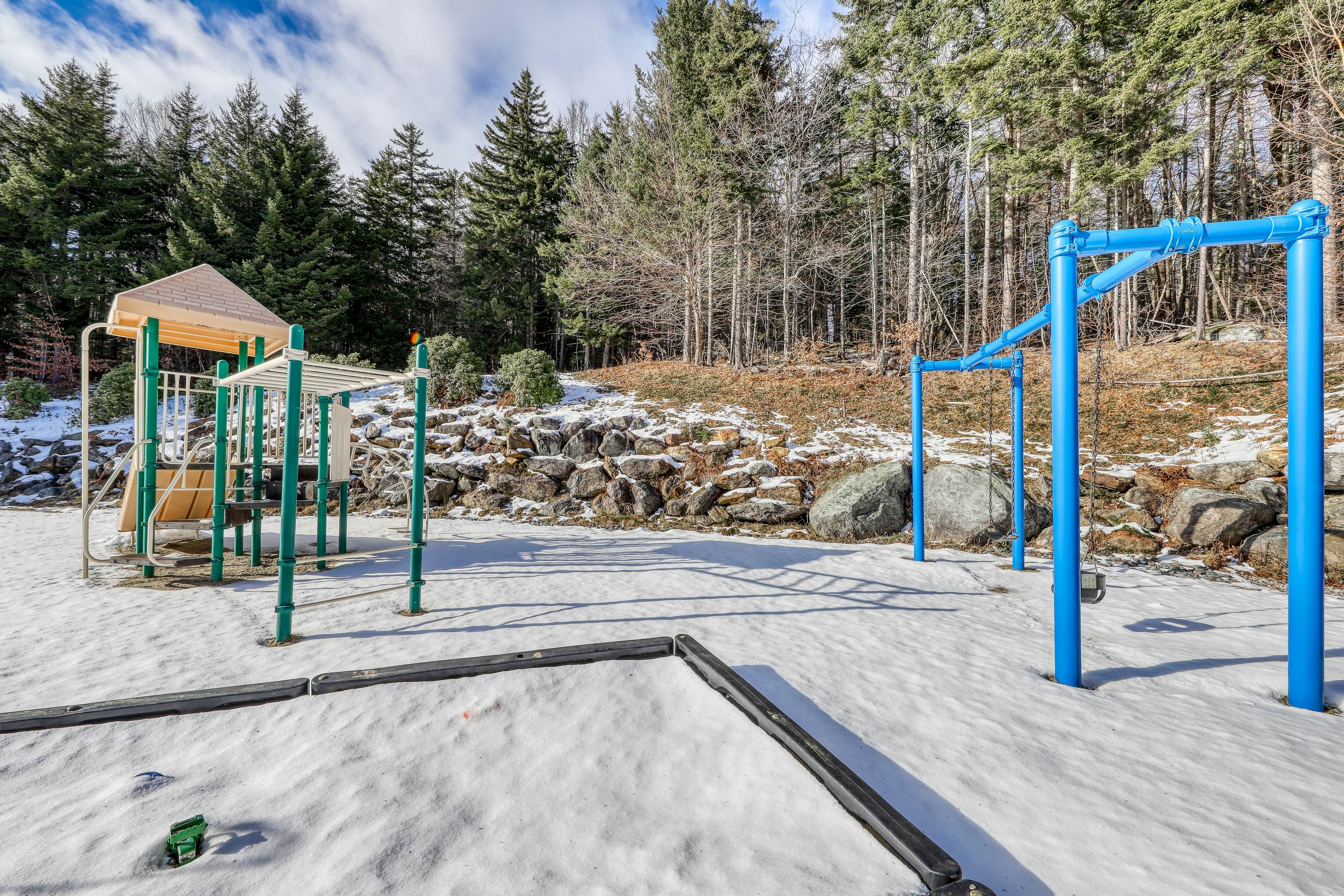 Trailhead Resting Spot