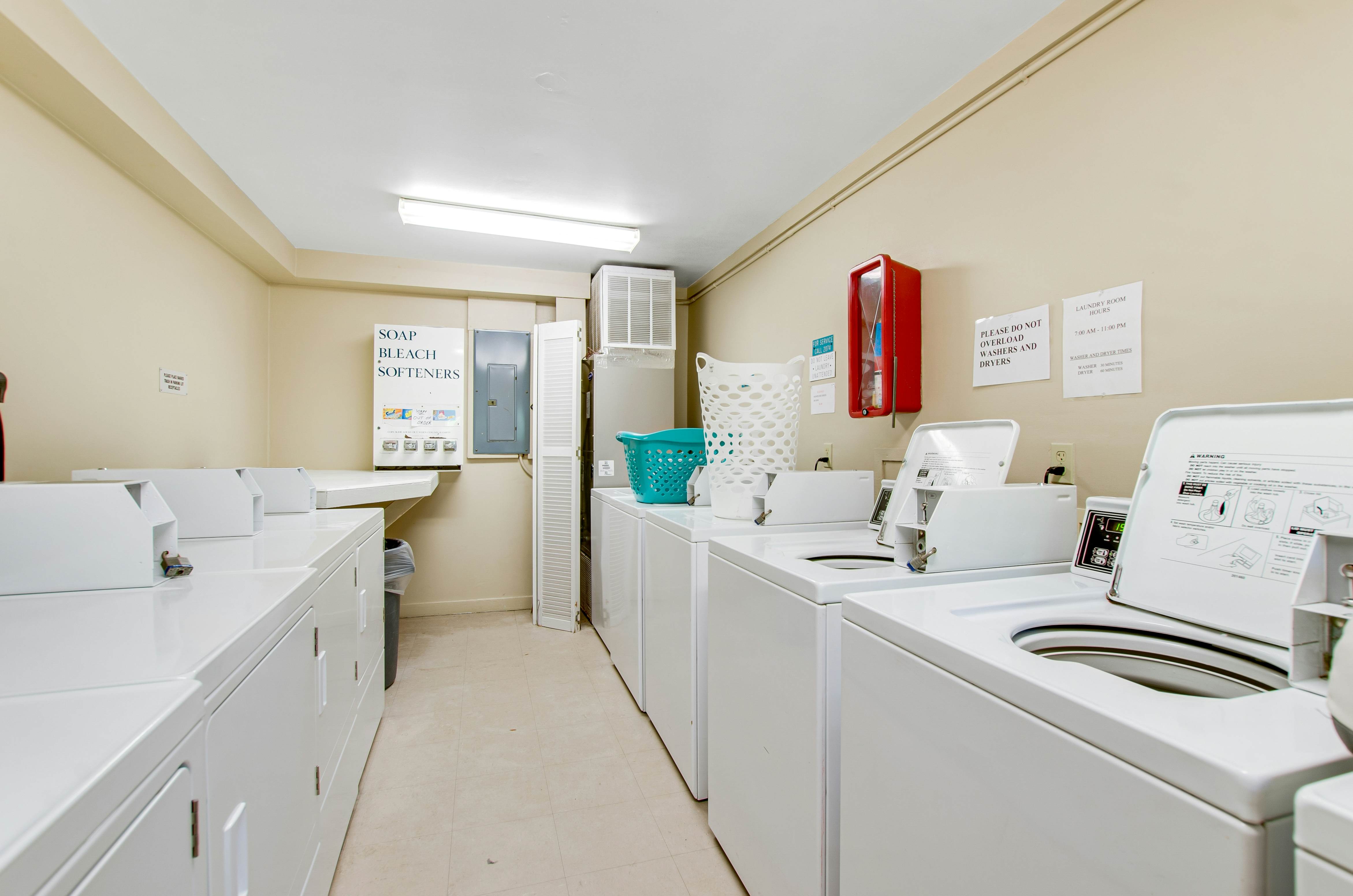 HH Beach & Tennis C12