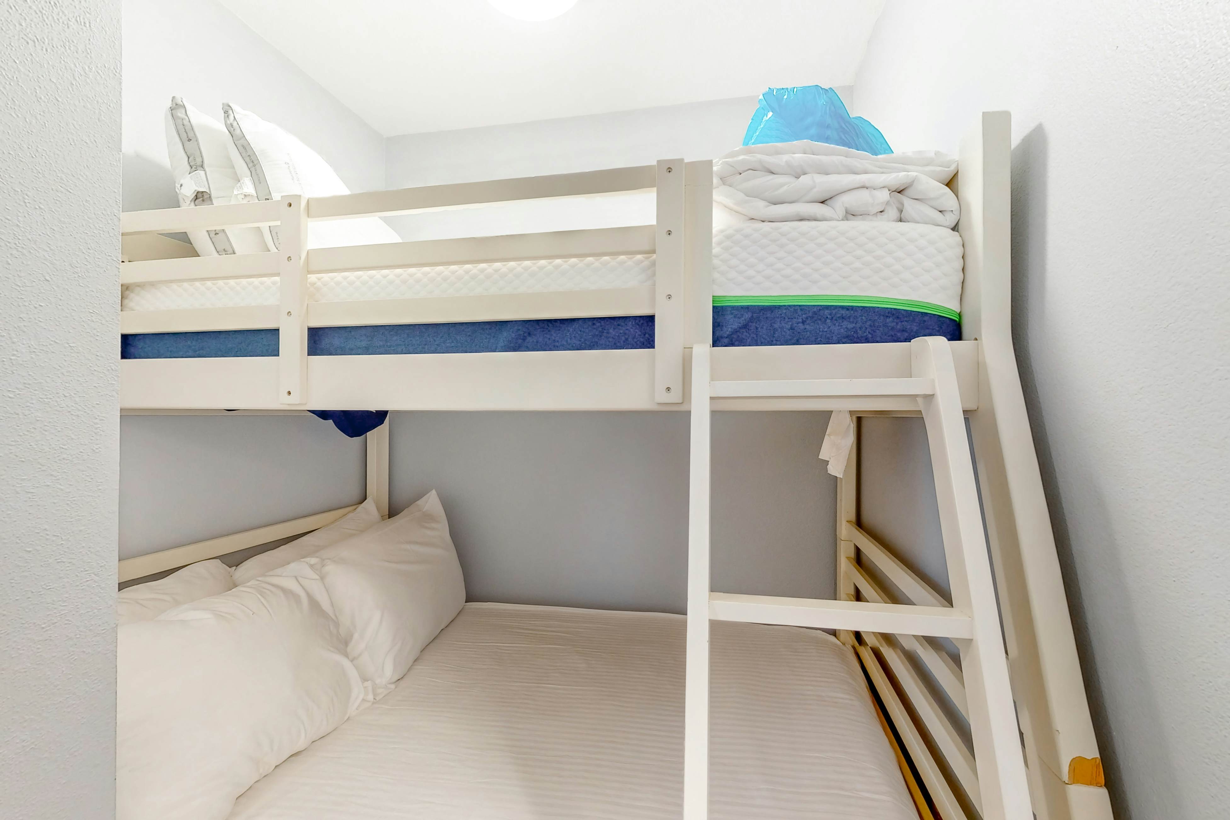 Tranquil Harbour 102