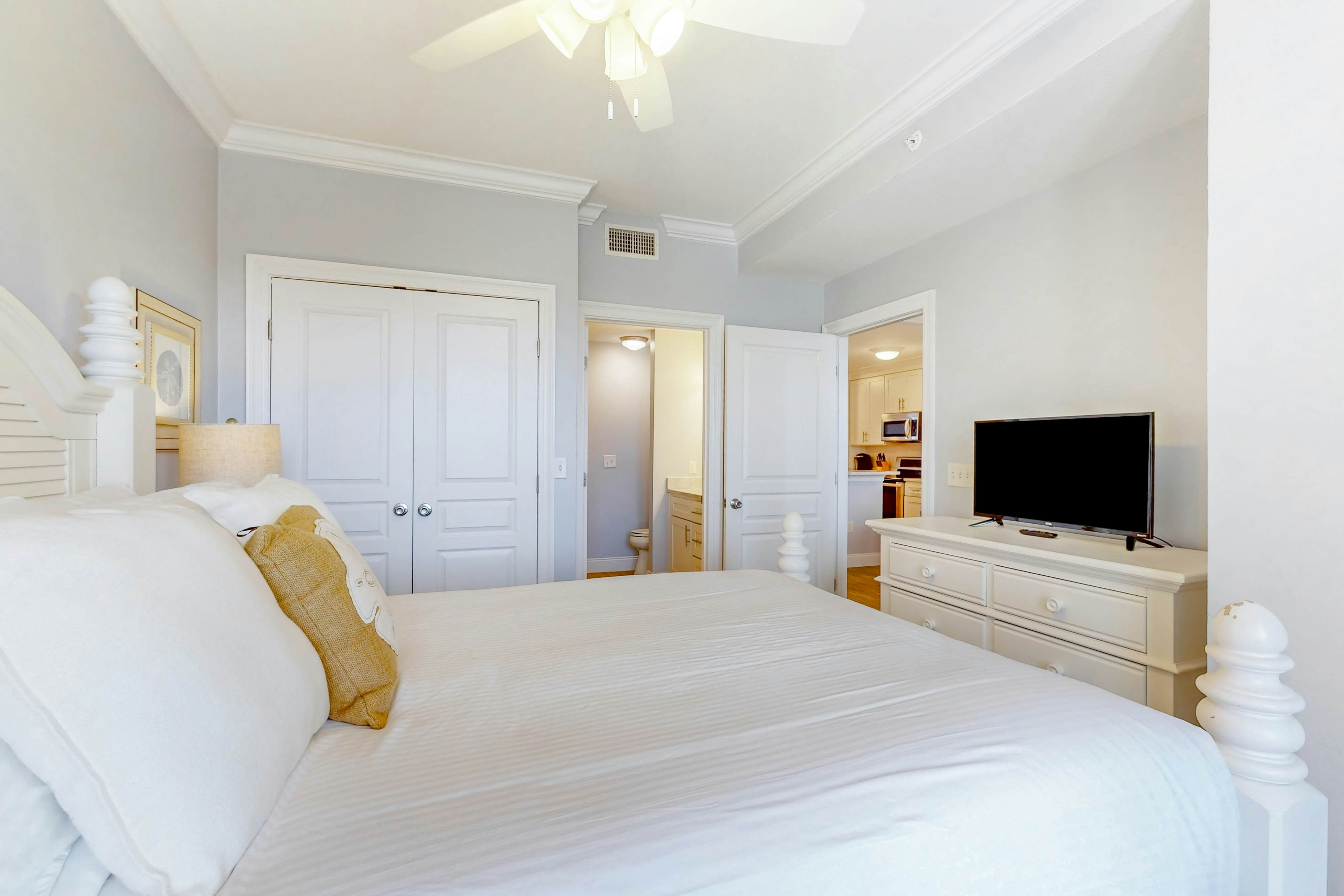 Tranquil Harbour 102