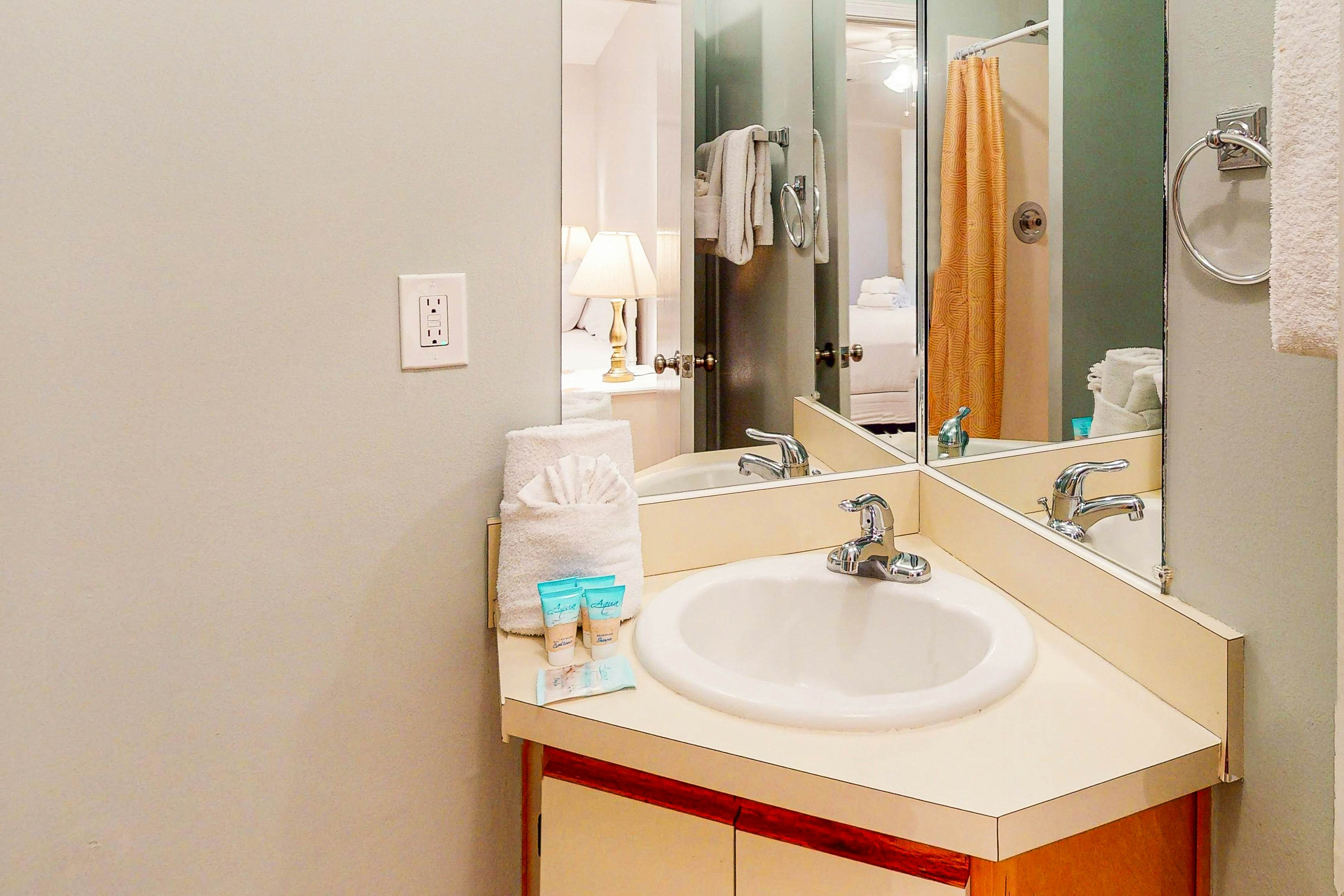 Gulf Highlands - 135 Linda Marie Ln