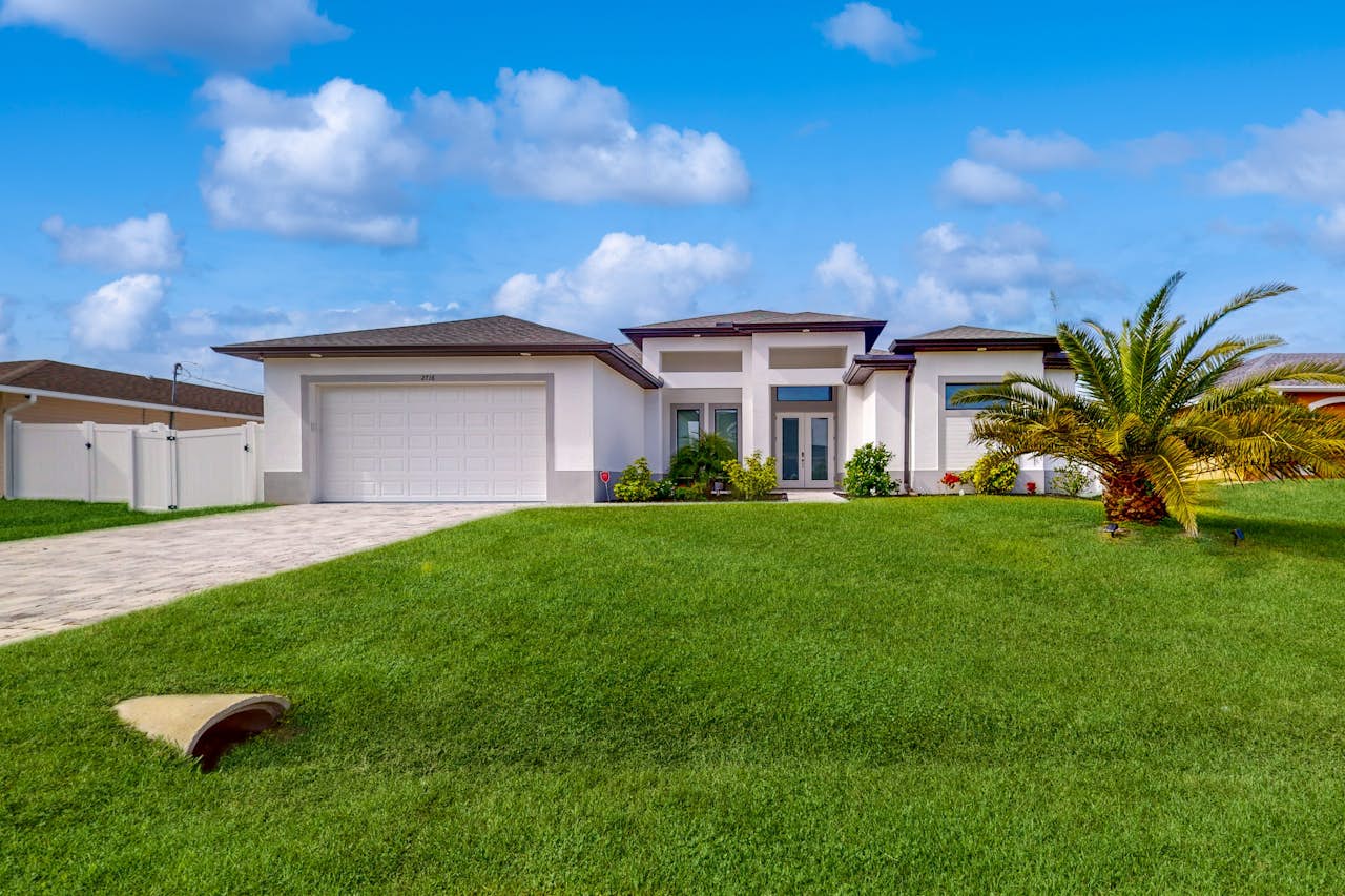 Pineapple Cove 3 BD Cape Coral, FL Vacation Rental Vacasa