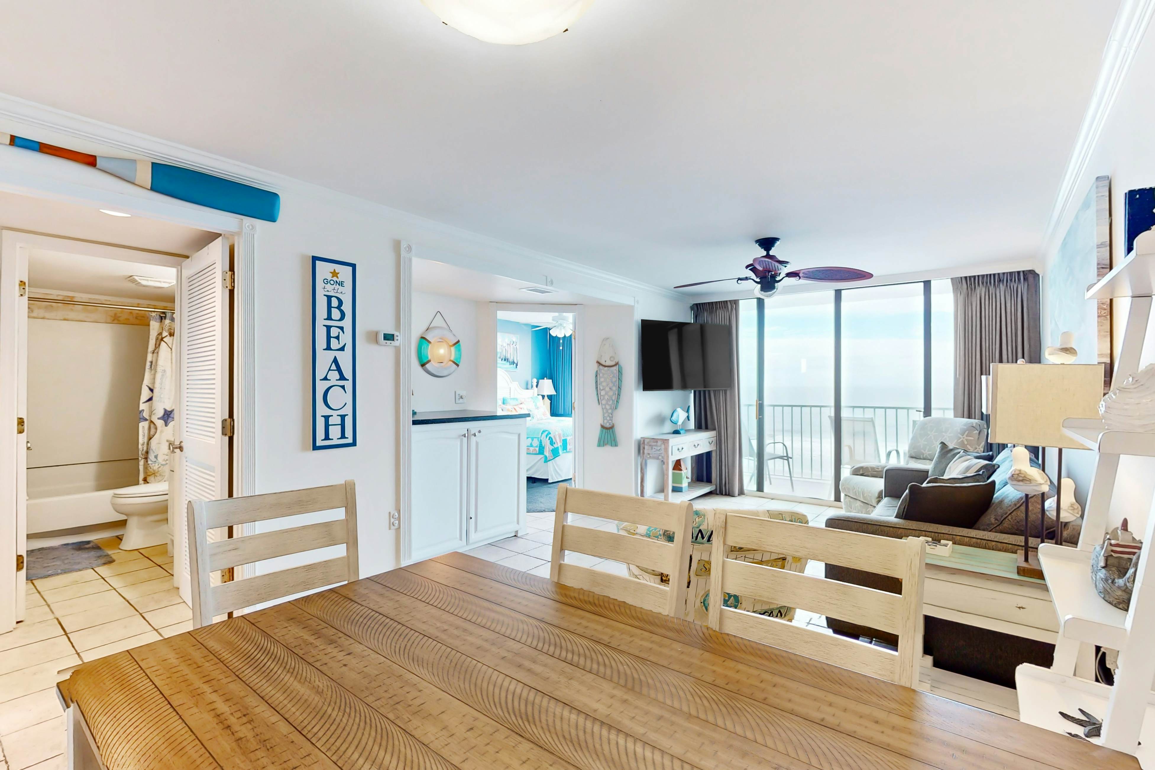 Sands Beach Club 524 The Chill Pill 