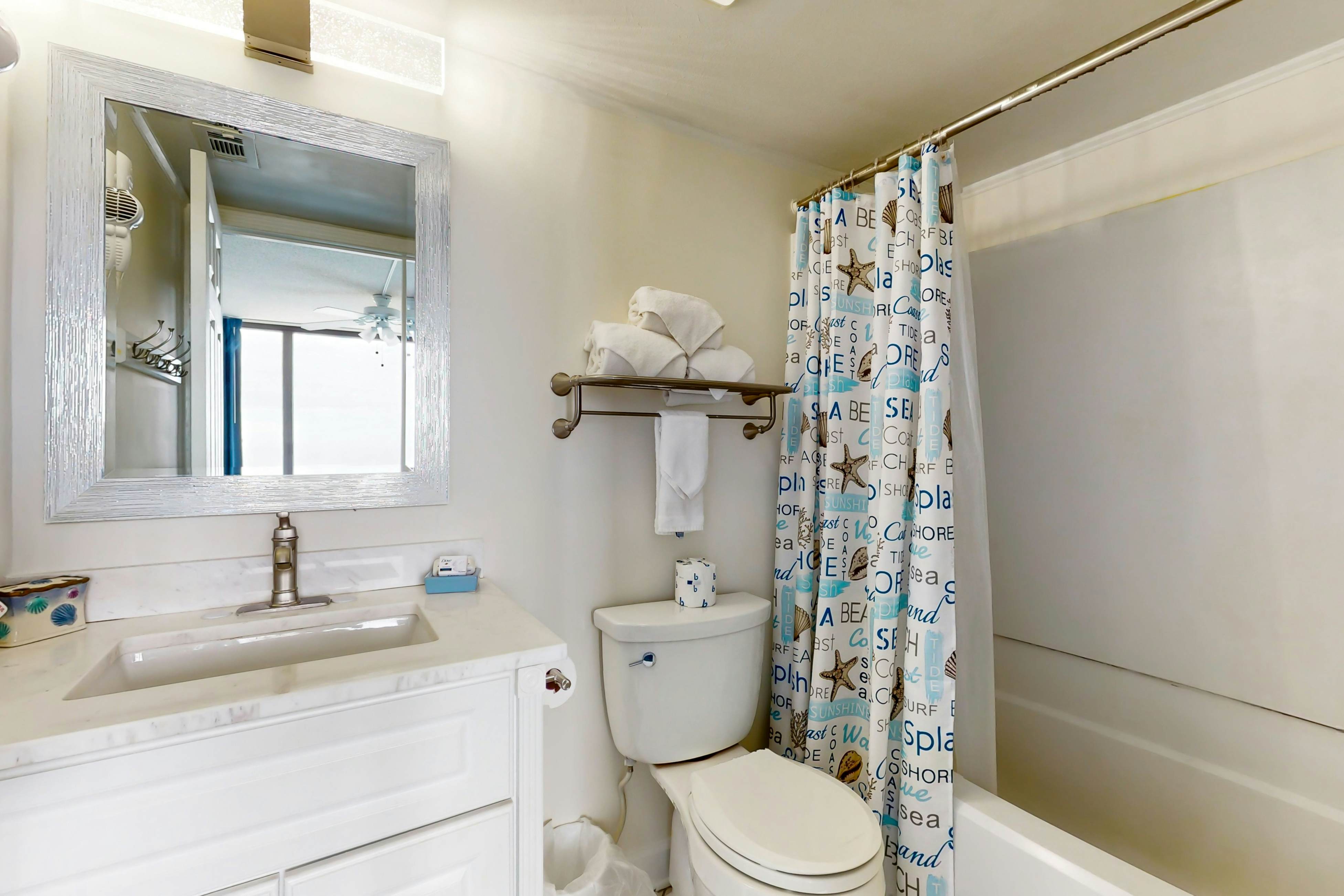 Sands Beach Club 524 The Chill Pill 