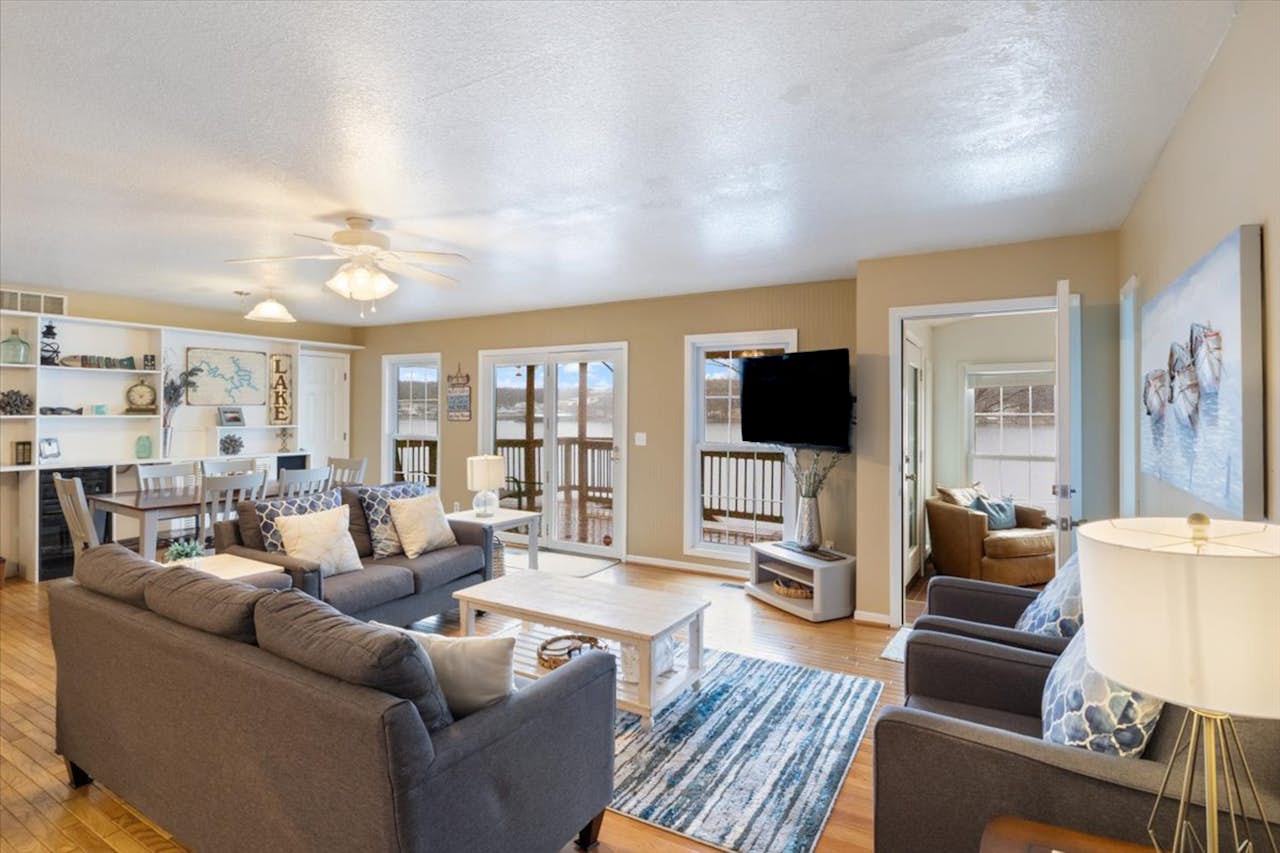 Blue Heron Lakehouse 4 BD MO Vacation Rental Vacasa