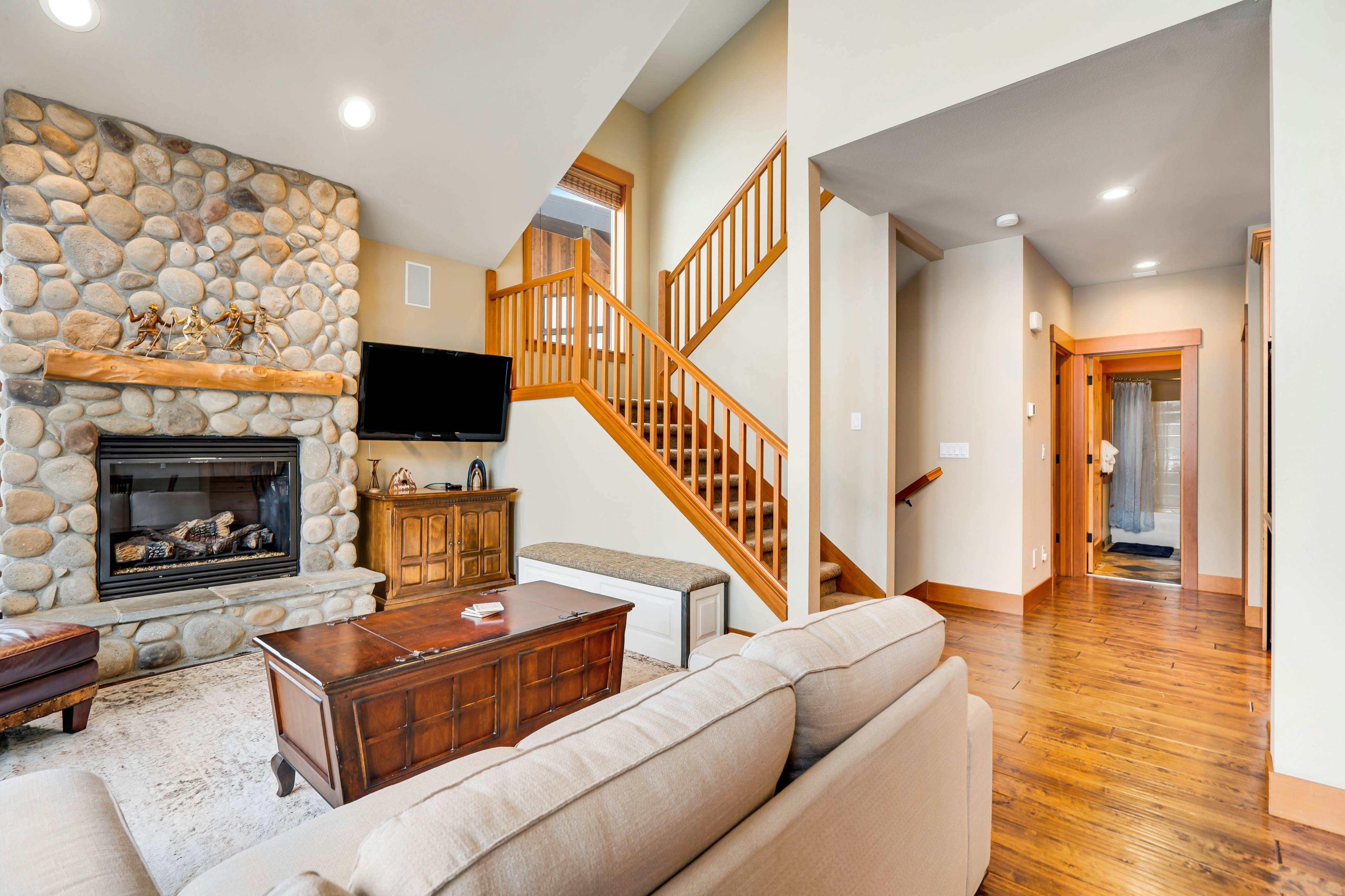 Cascadia Clouds Chalet