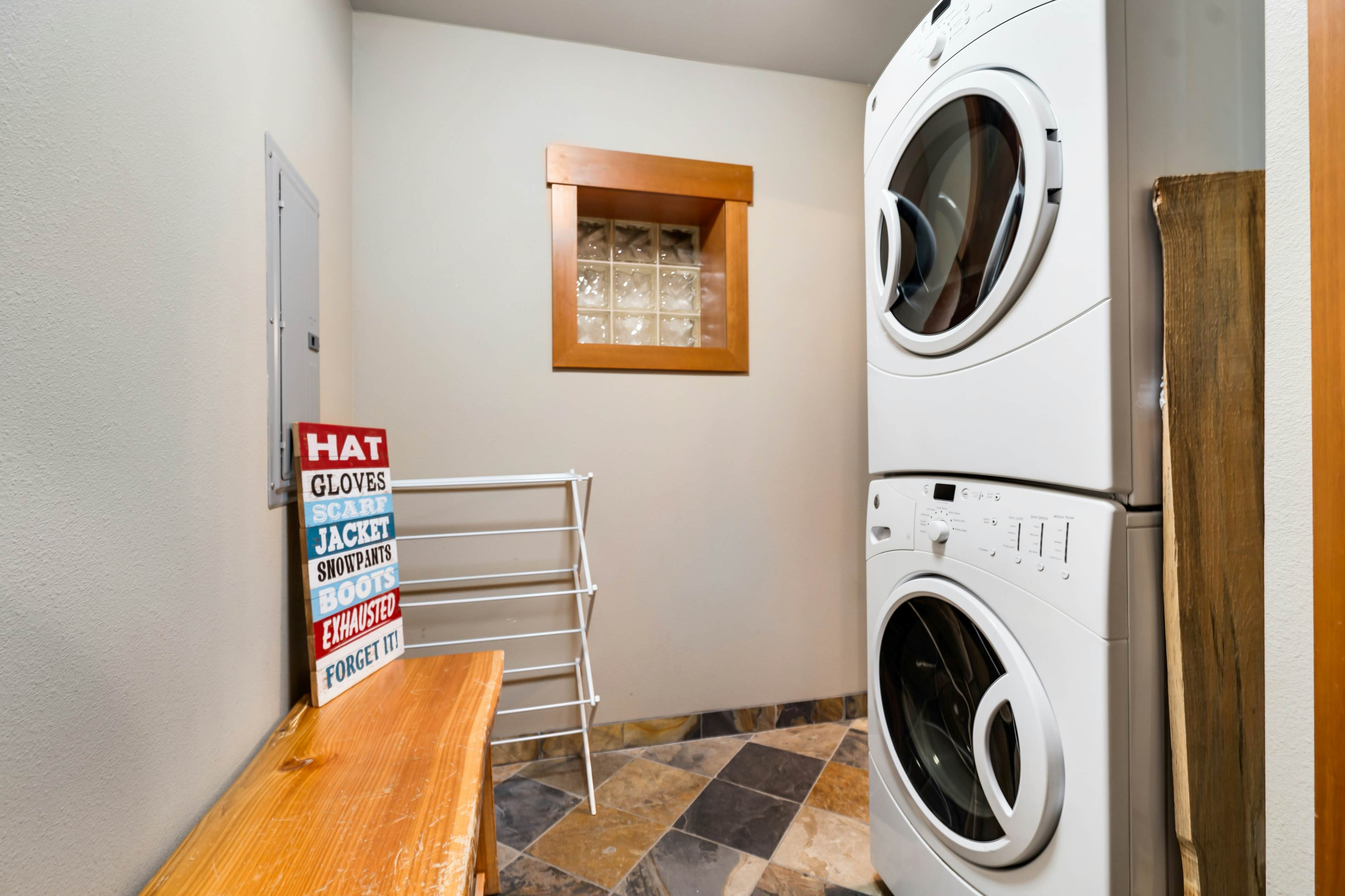 Cascadia Clouds Chalet