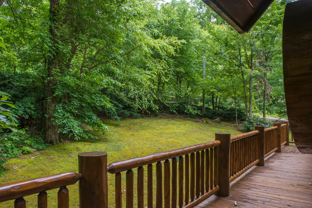 Chief Big Log Cabin 2 BD Vacation Rental in Sevierville, TN Vacasa