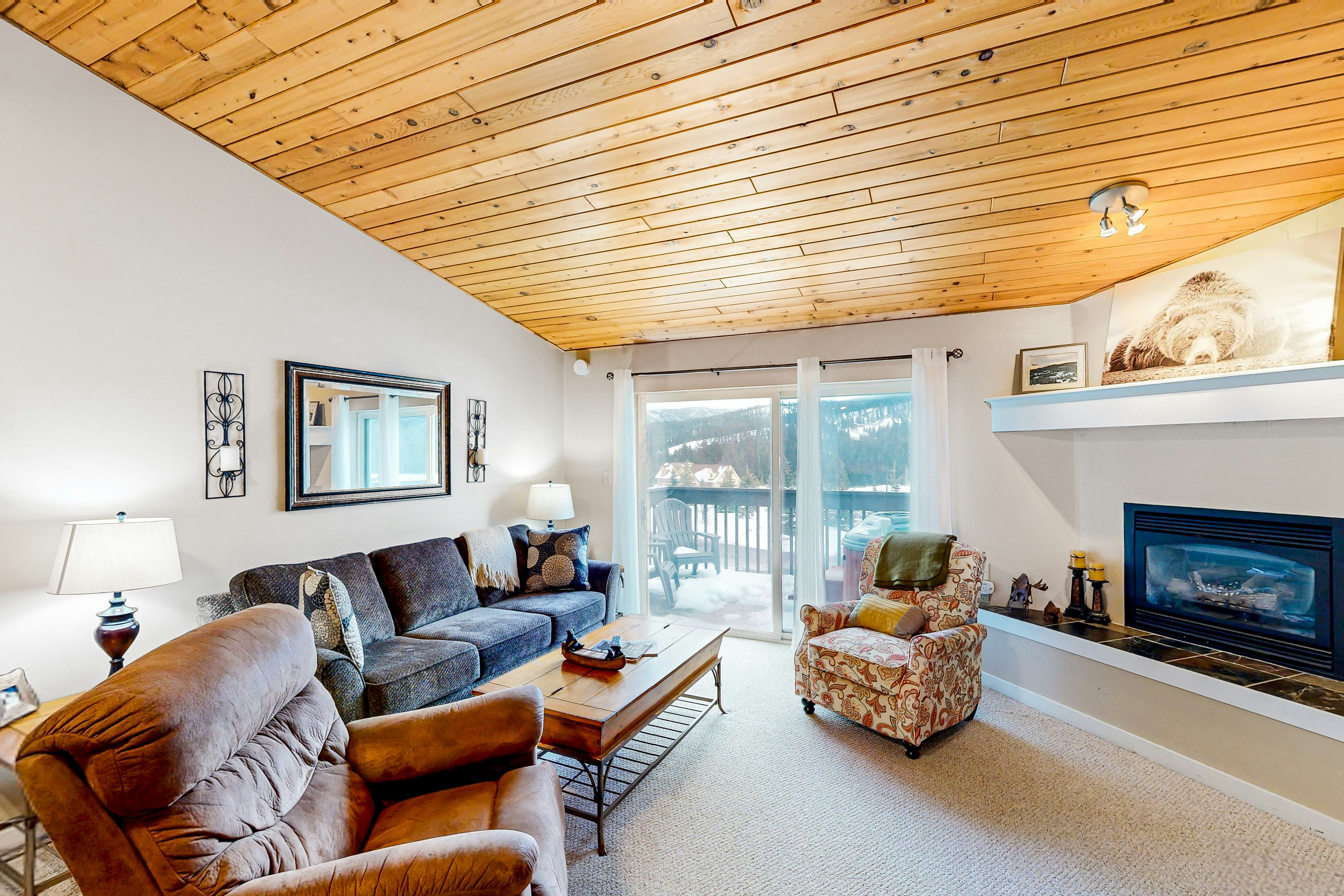 The Overlooker, Apt A11