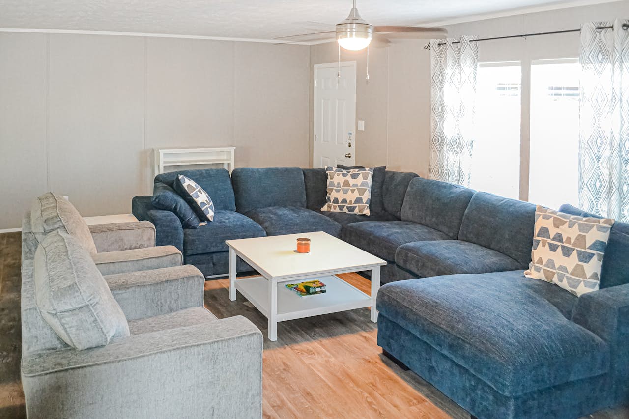 Cove Creek Escape 5 BD Jacksboro, TN Vacation Rental Vacasa