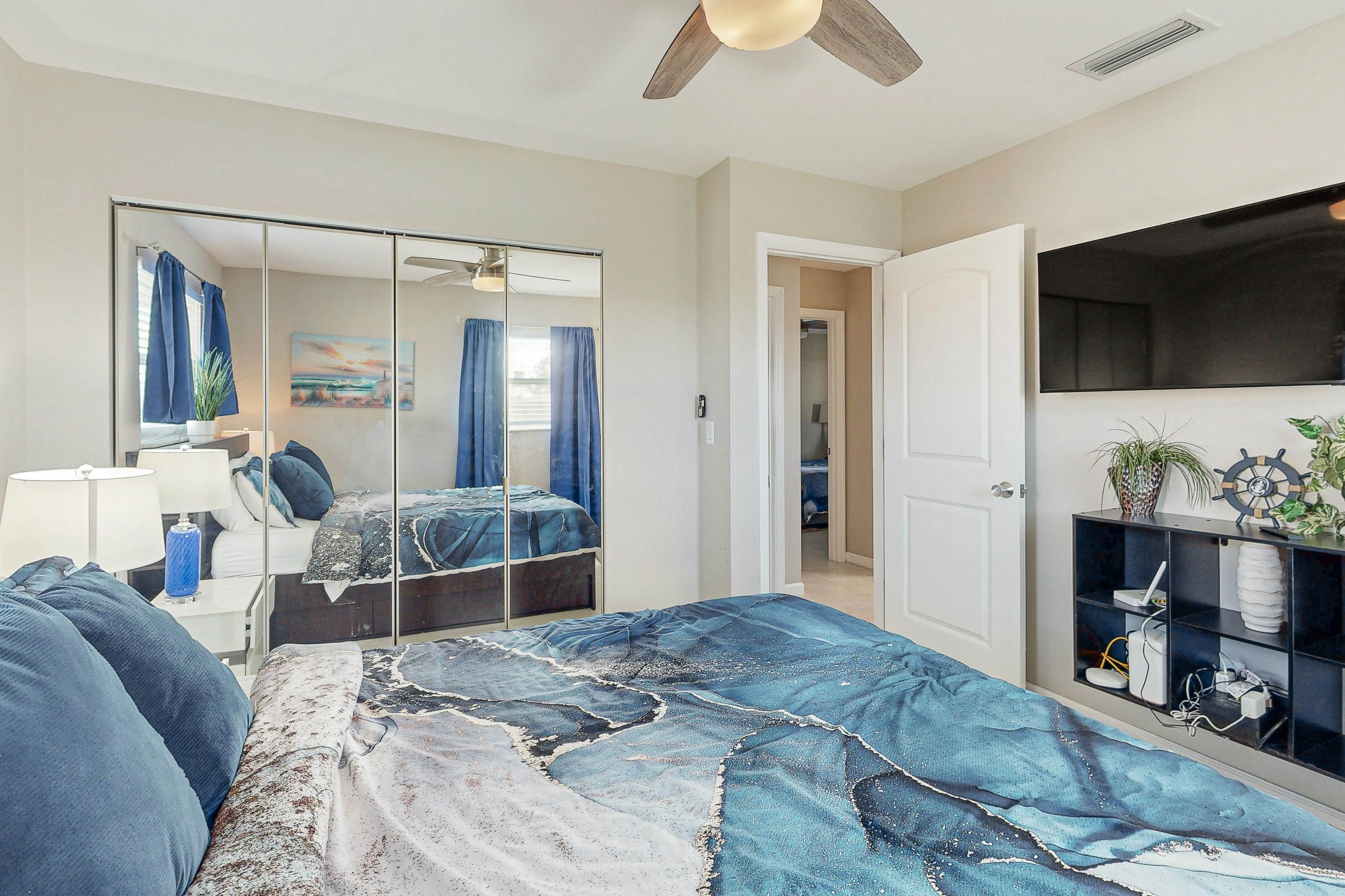 Dreaming on the Canal