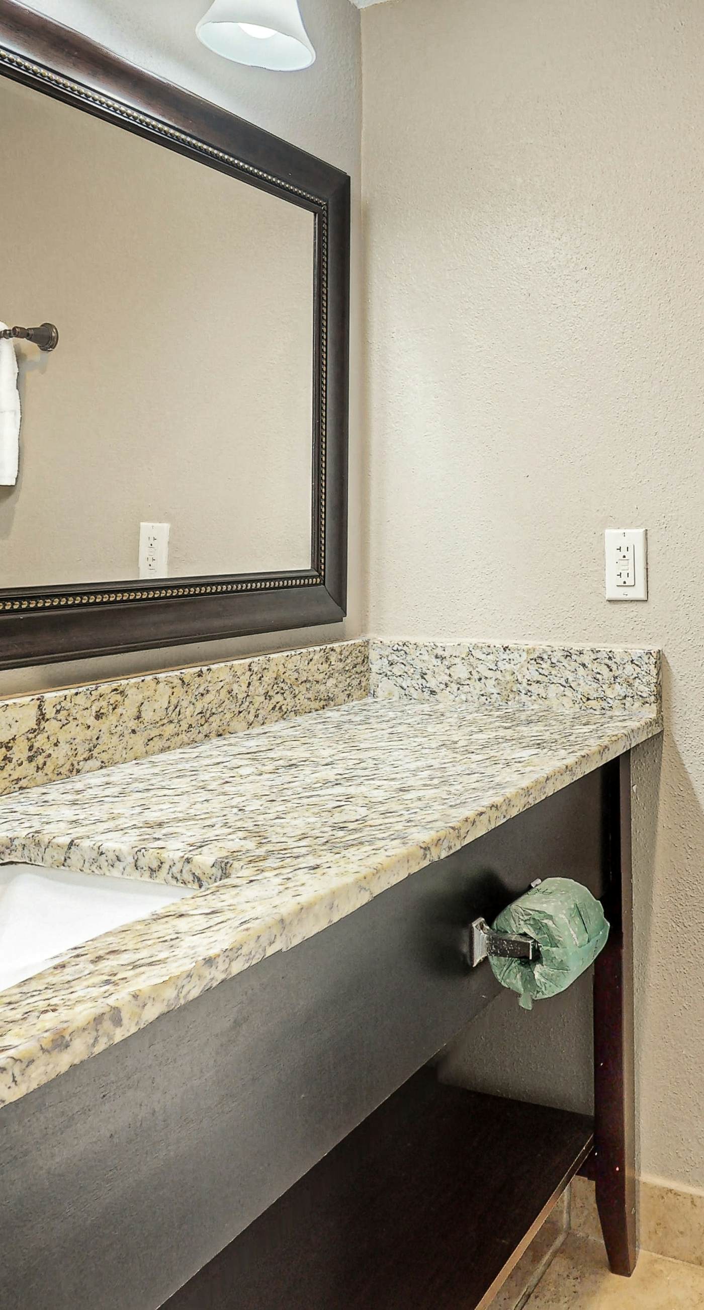 The Patricia Grand 0304