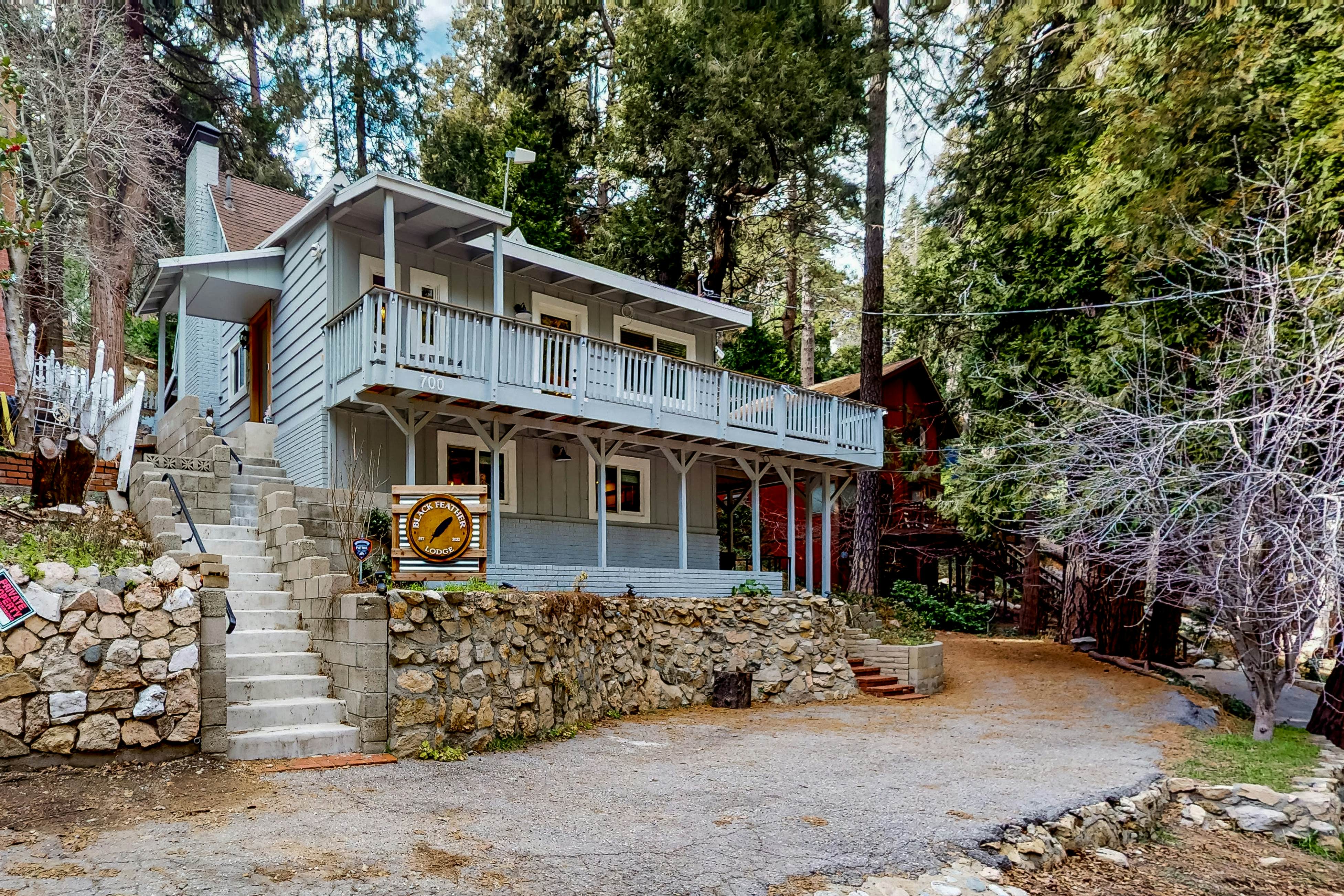 Lake Arrowhead Cabin Rentals, Vacation Rentals, Lakefront Rentals Vacasa