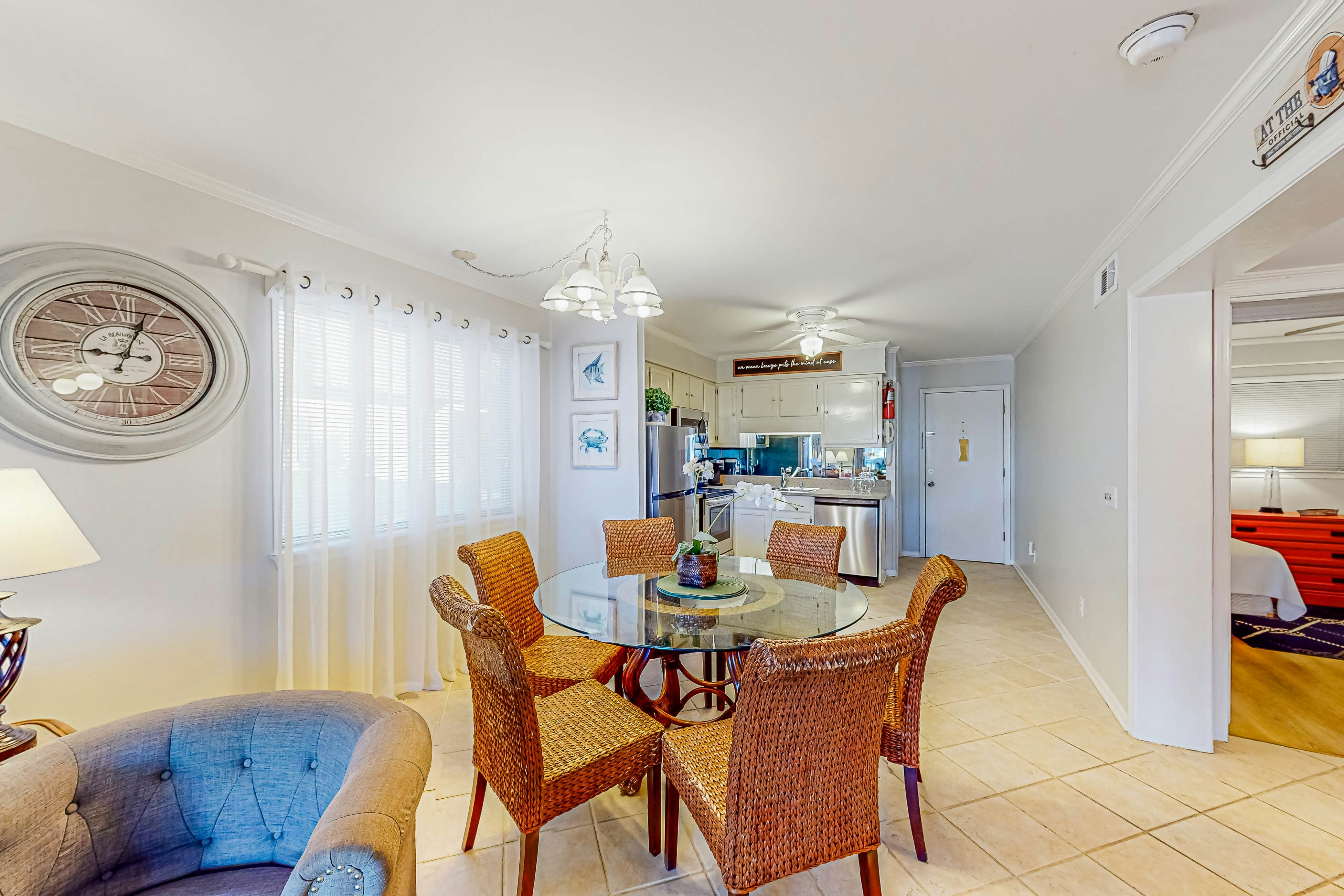 HH Beach & Tennis C12