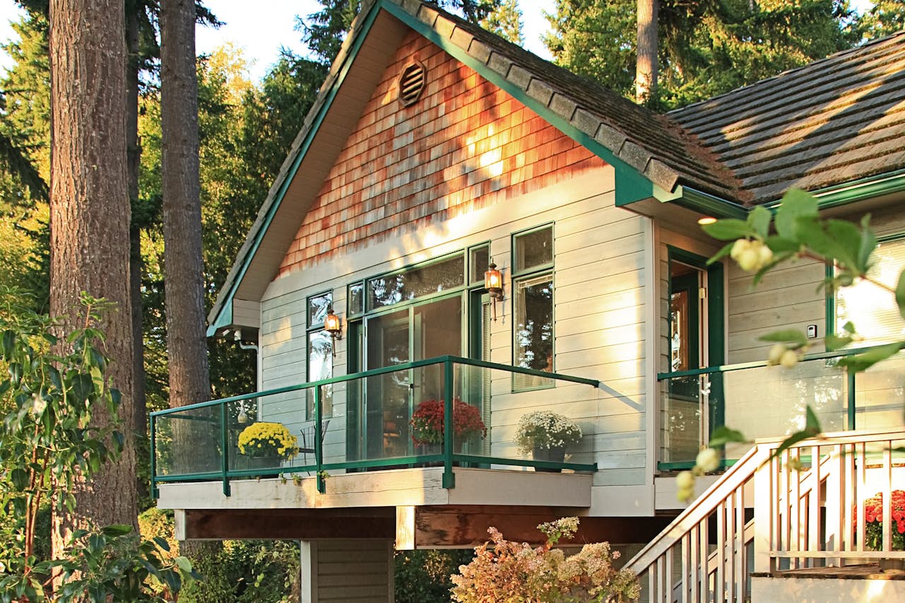 The Quintessa Cottage 1 BD Clinton, WA Vacation Rental Vacasa