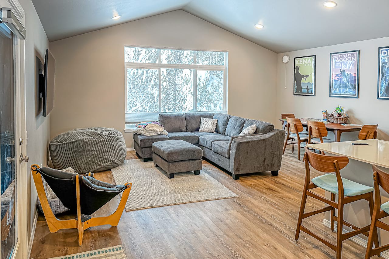 Girdwood Vibes, Unit B 2 BD Girdwood, AK Vacation Rental Vacasa