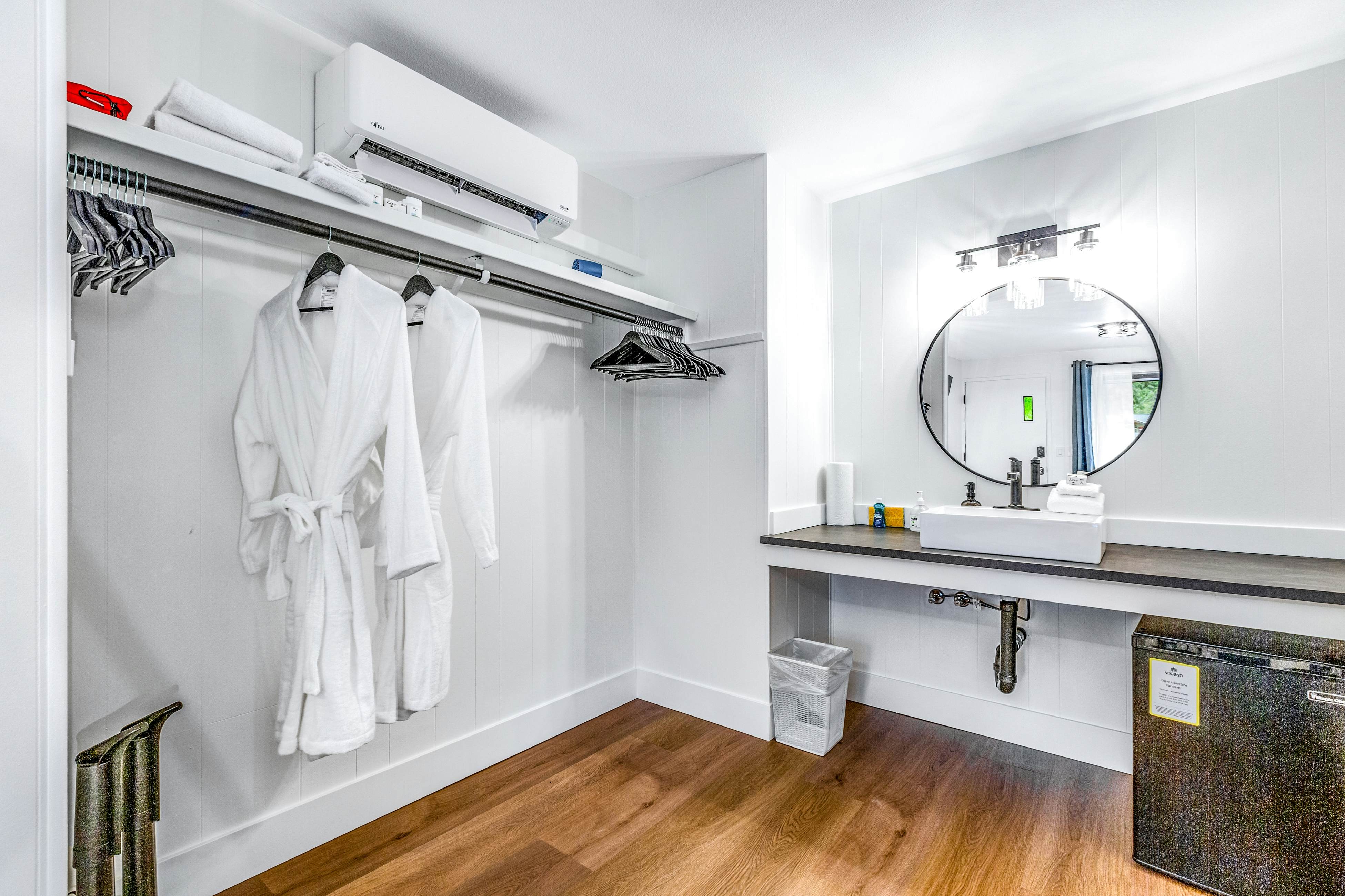 Mount Worthington Room 6 at Mount Walker Inn