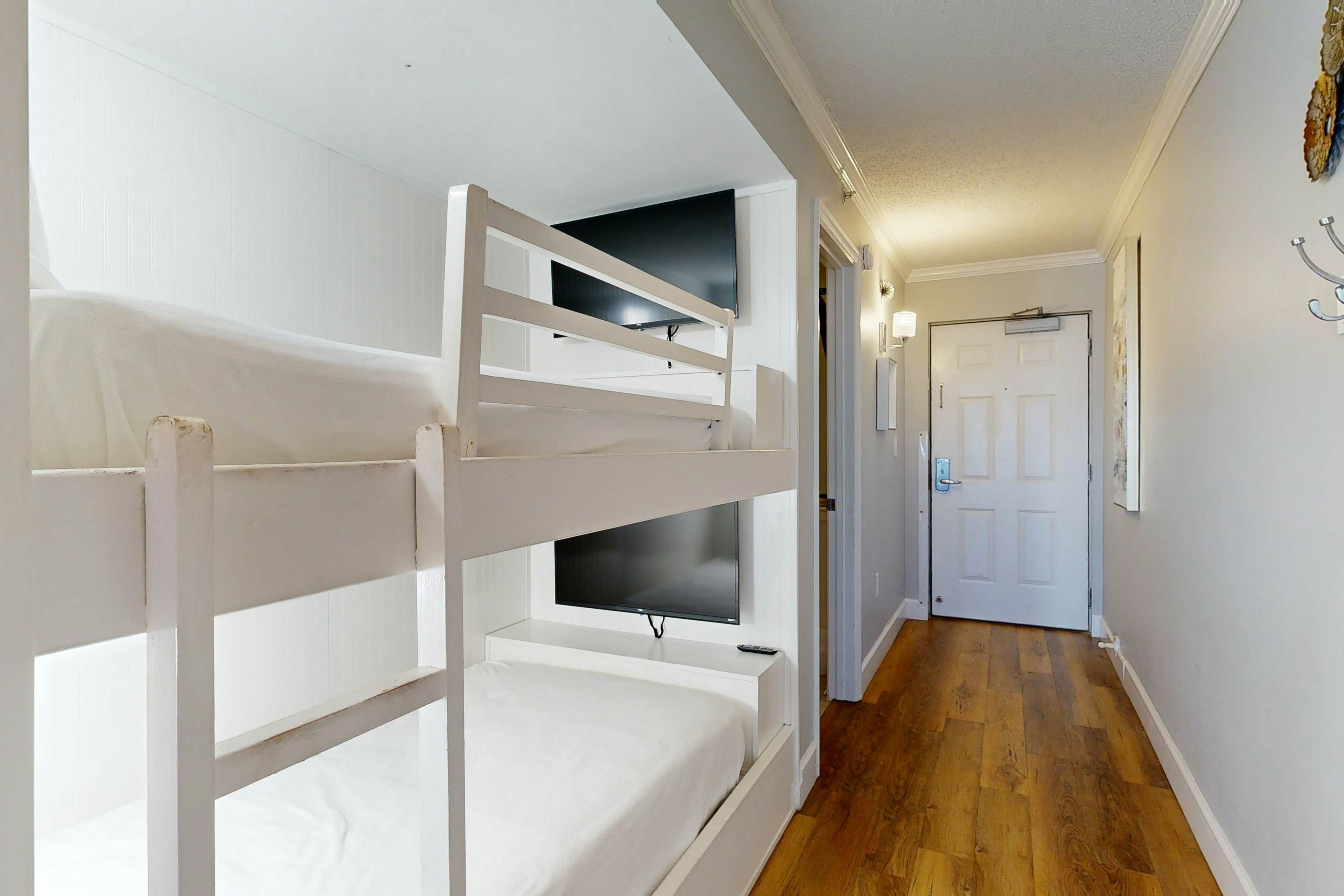 Pelican Beach Resort 304